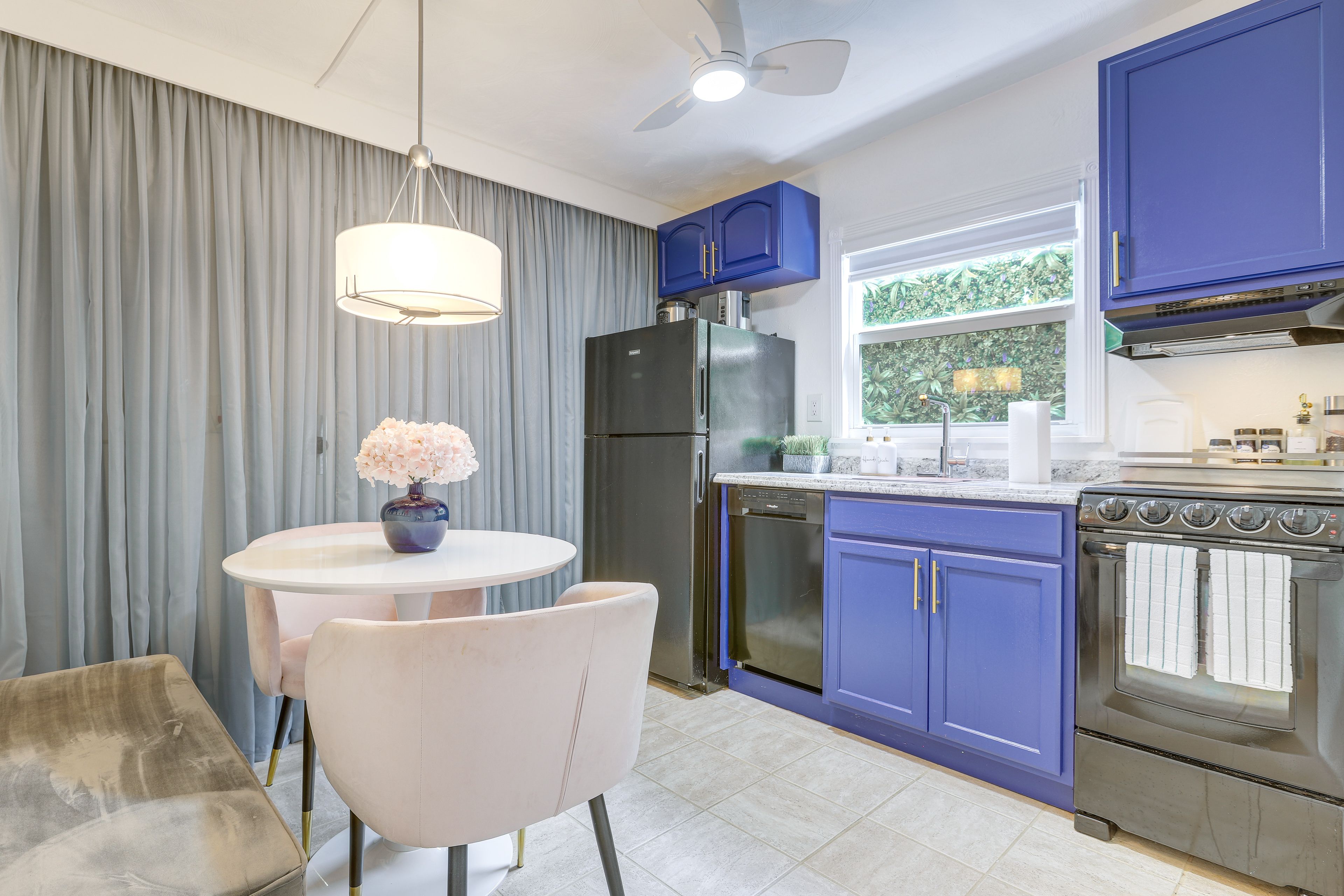 Kitchen | Cooking Basics | Dining Area