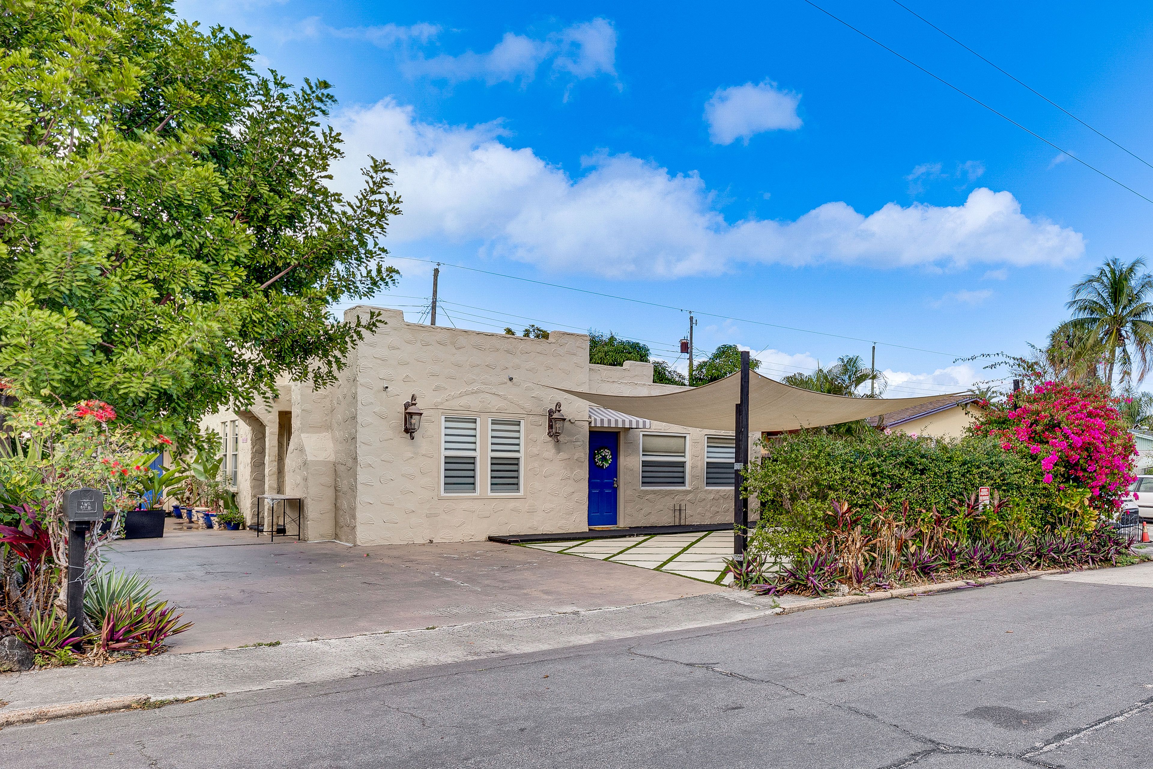 Parking | Shared Driveway (2 Vehicles) | Street Parking