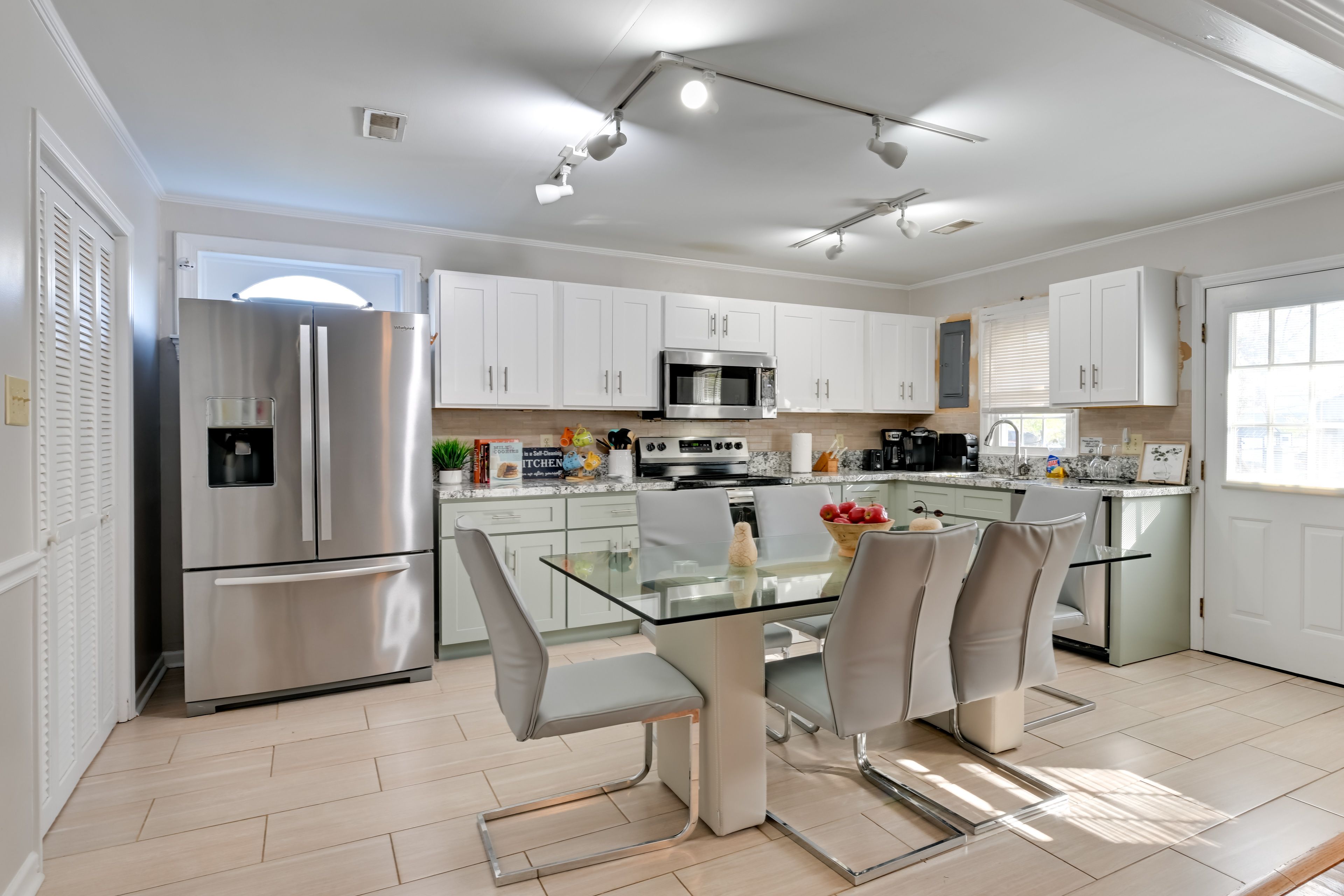 Kitchen | Toaster | Dishware & Flatware | Spices