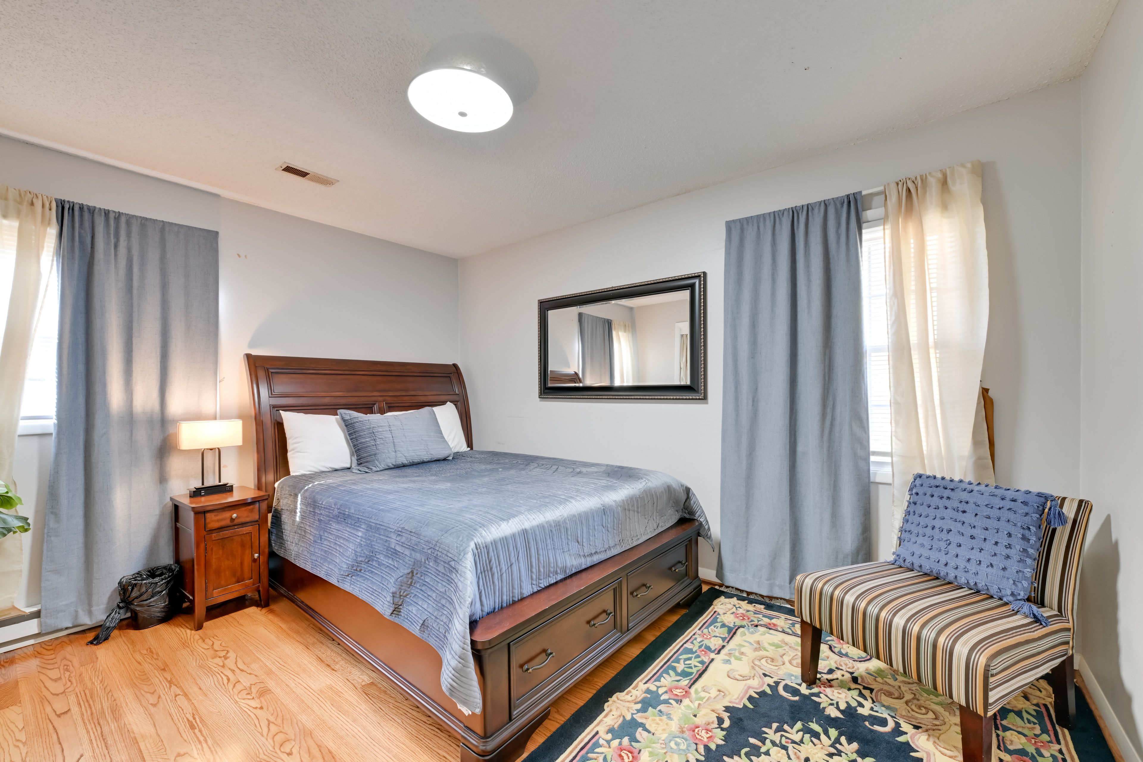 Bedroom 2 | Queen Bed