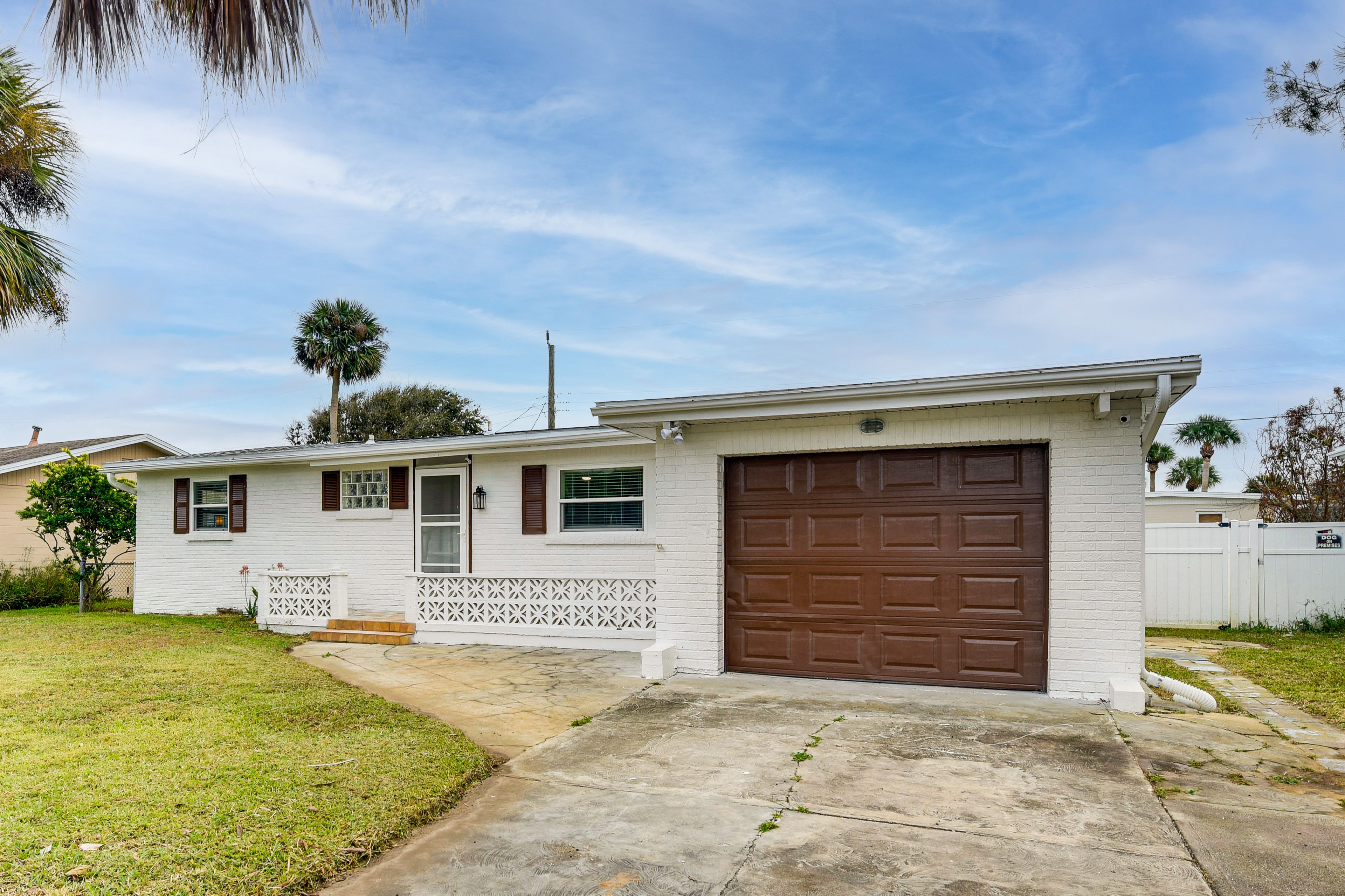 Parking | Driveway (2 Vehicles)