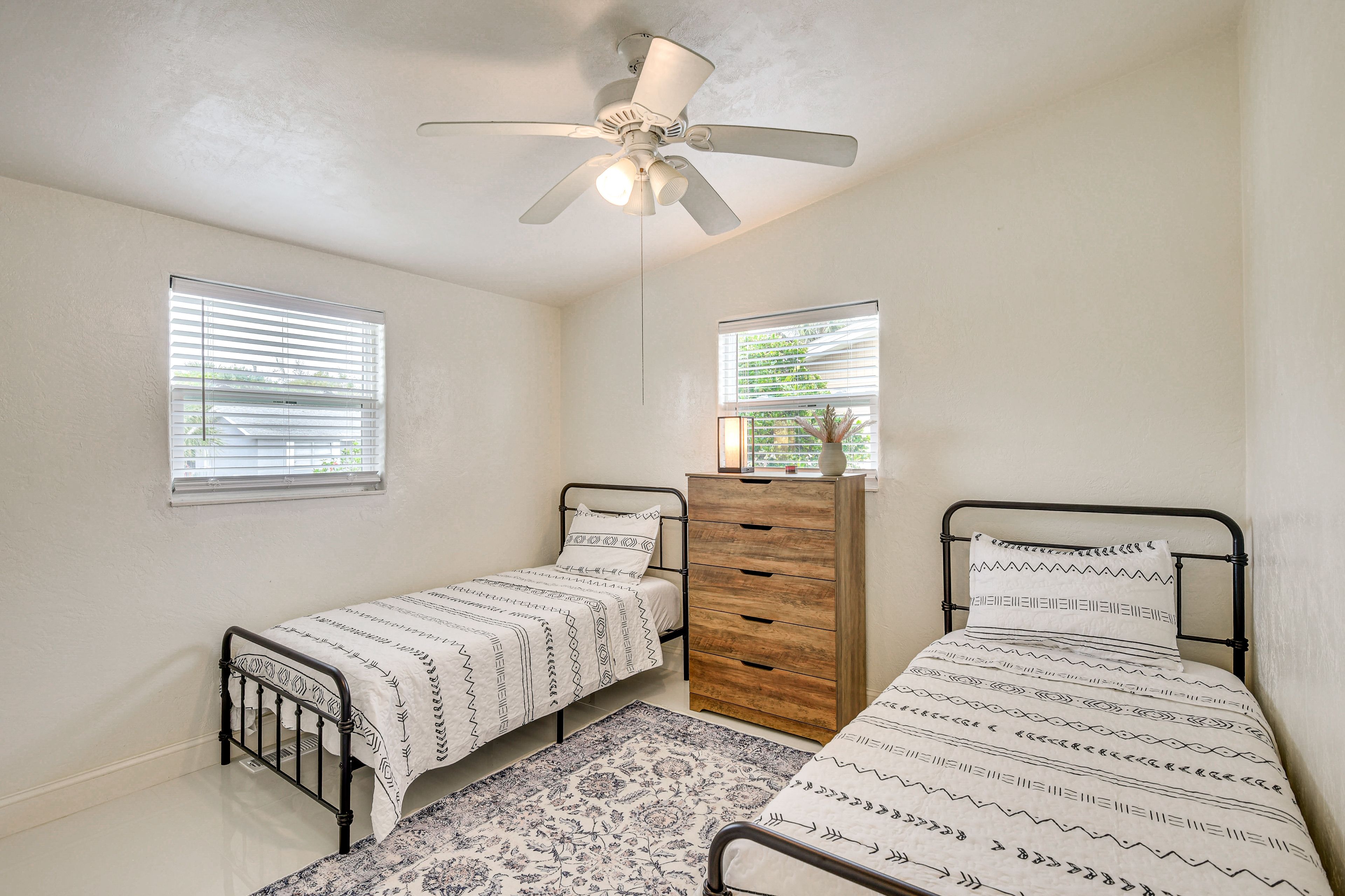 Bedroom 3 | 2 Twin Beds