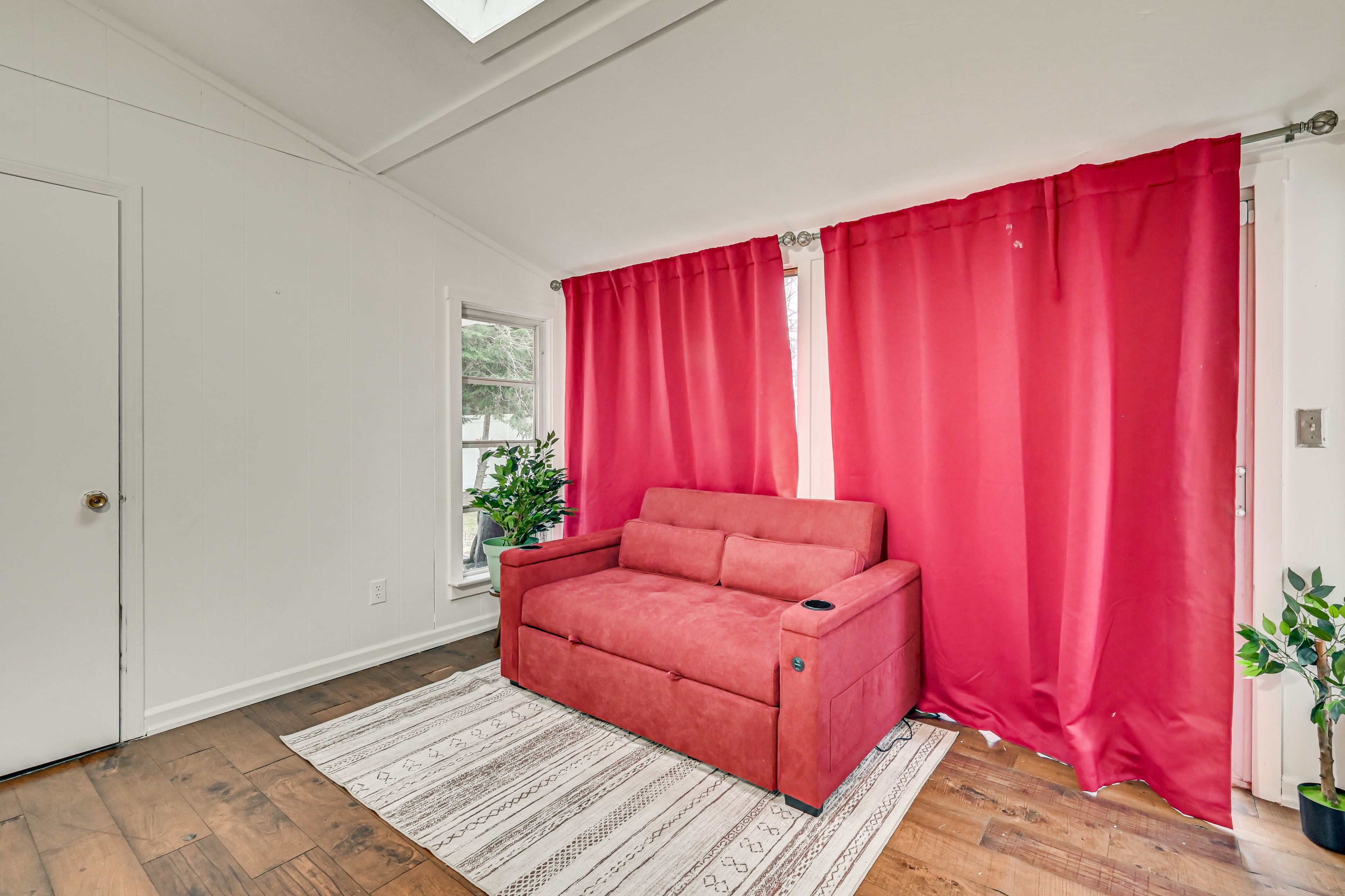 Nook | Queen Sleeper Sofa | 1st Floor