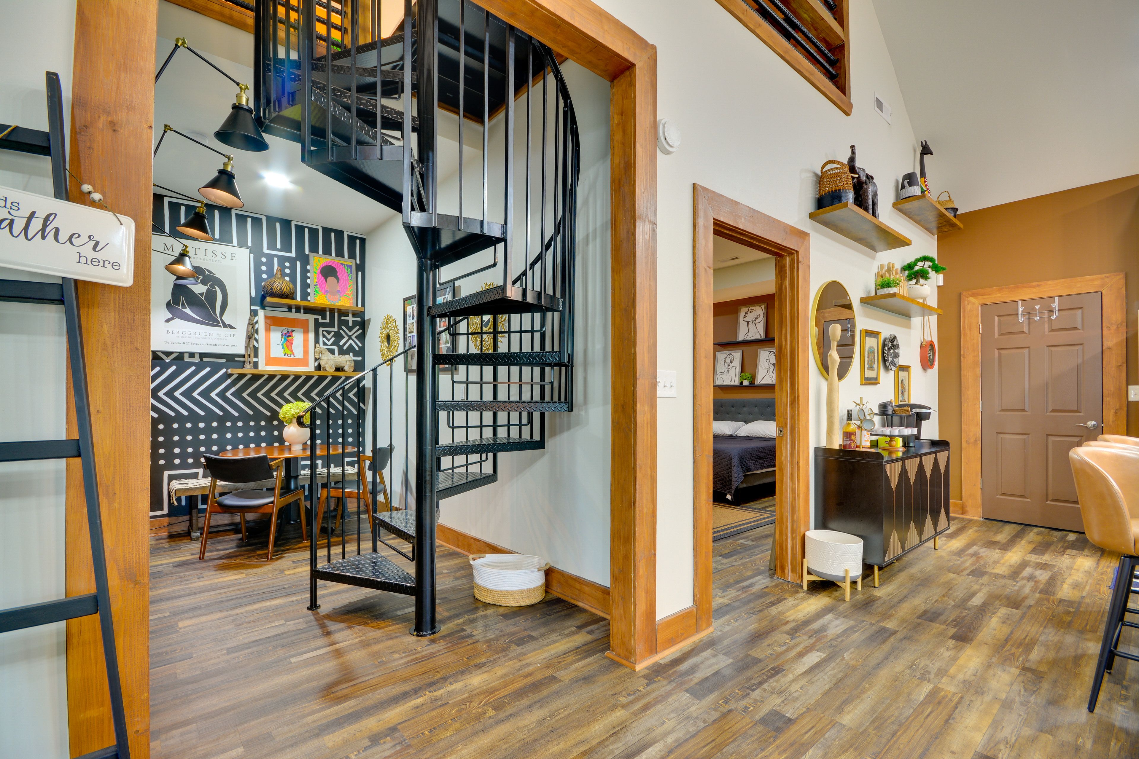 Dining Area | 1st Floor