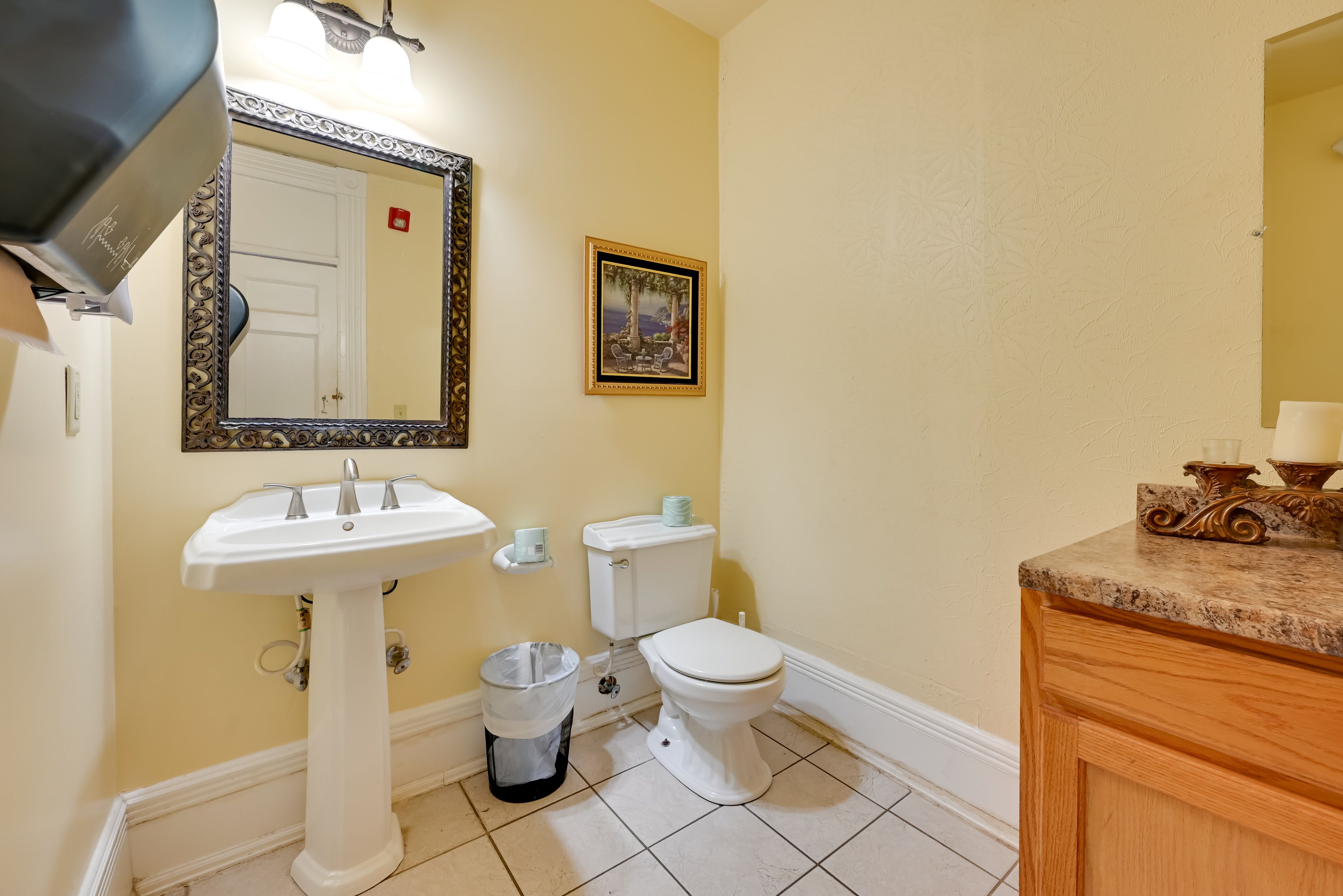 Half Bathroom | 1st Floor