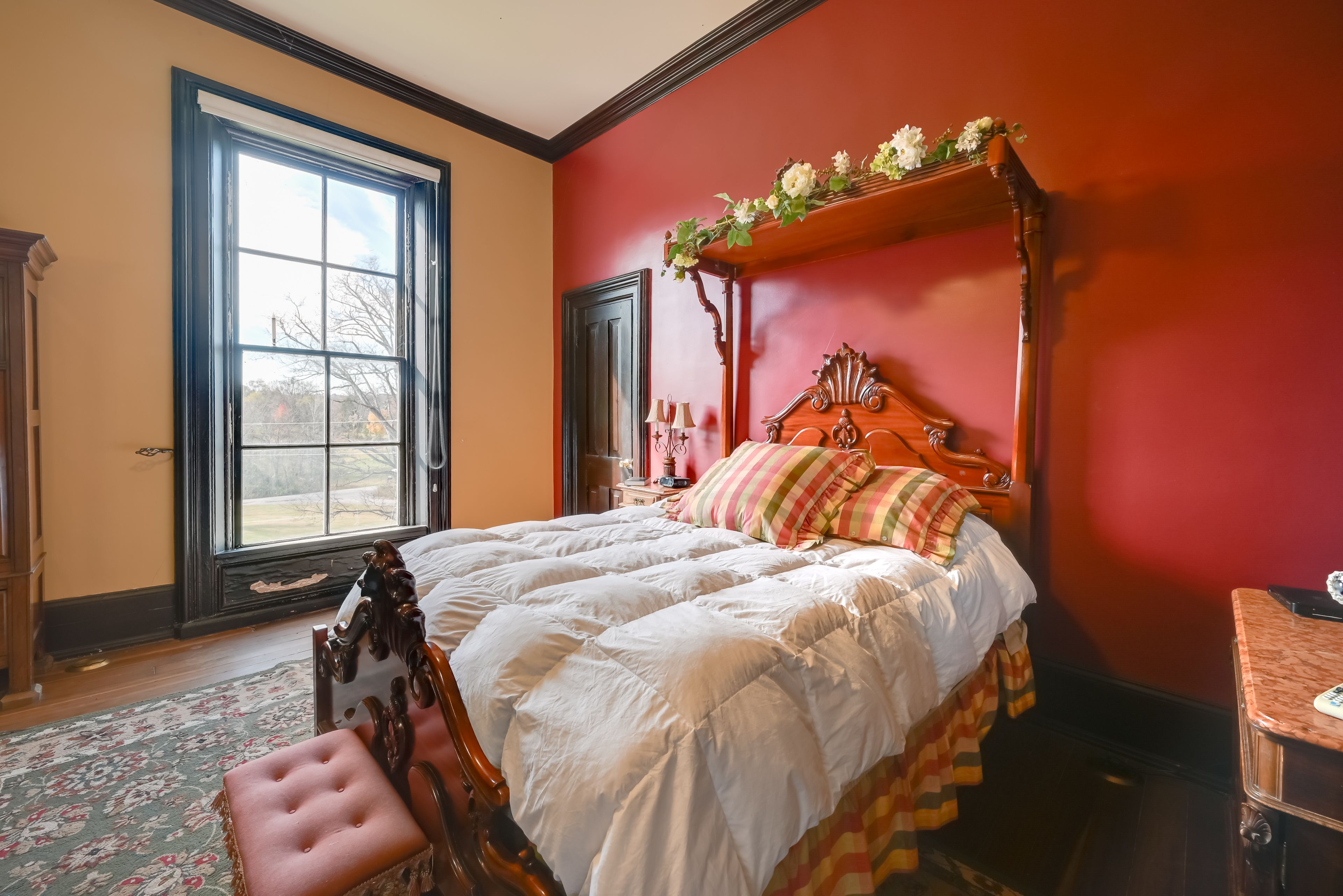 Bedroom 4 | 2nd Floor | Queen Bed