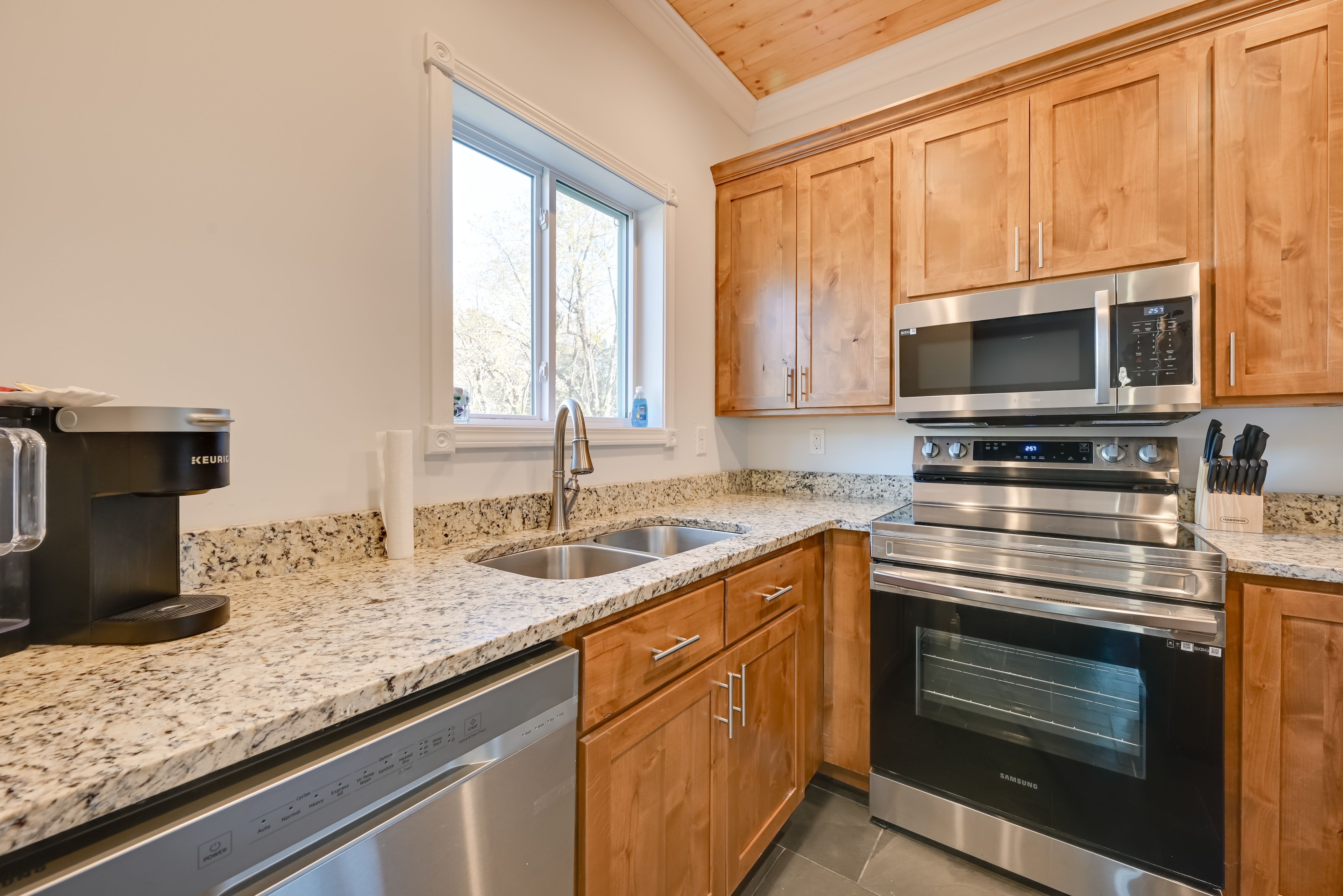 Kitchen | 1st Floor | Keurig Coffee Maker | Dishwasher