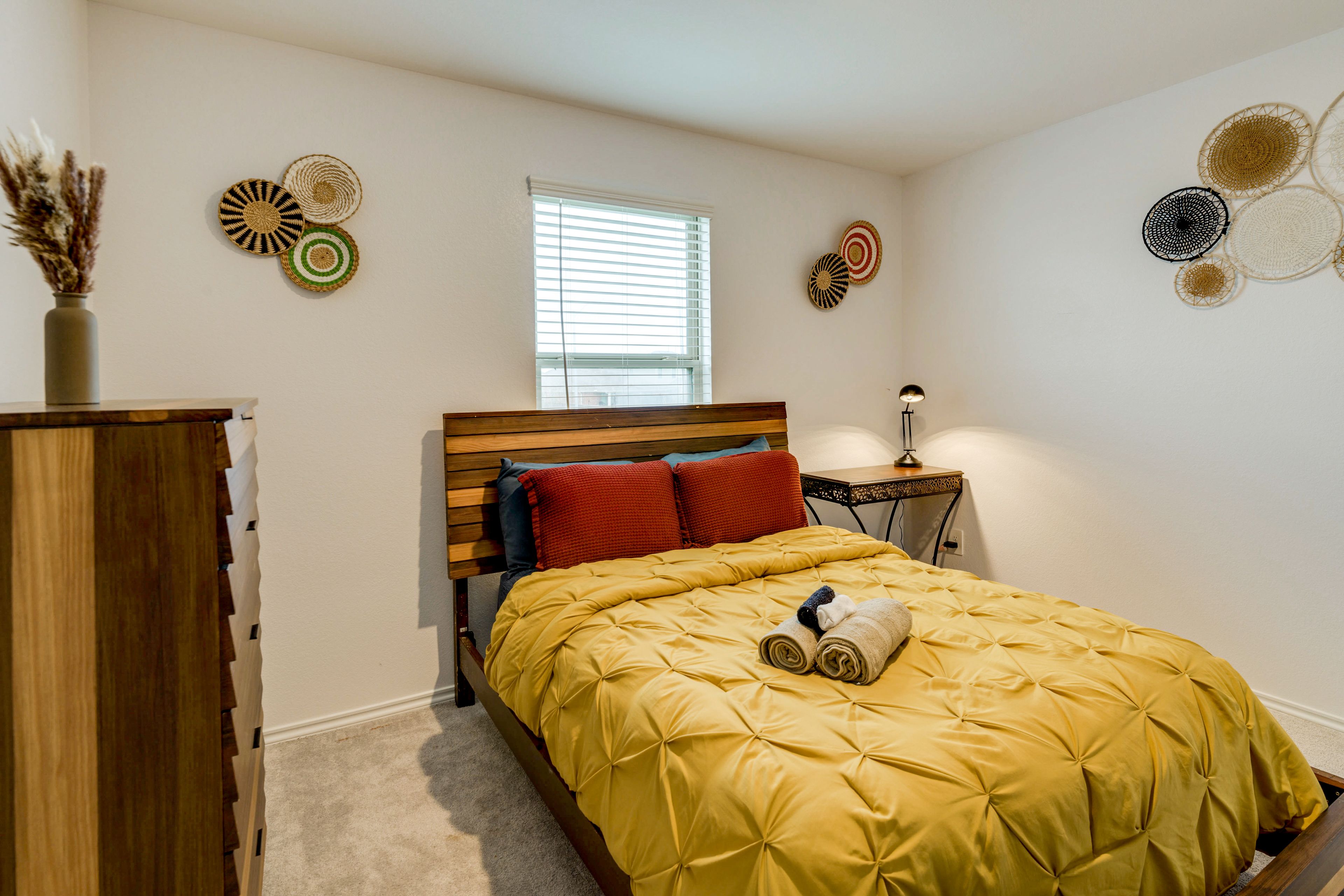 Bedroom 2 | 2nd Floor | Queen Bed