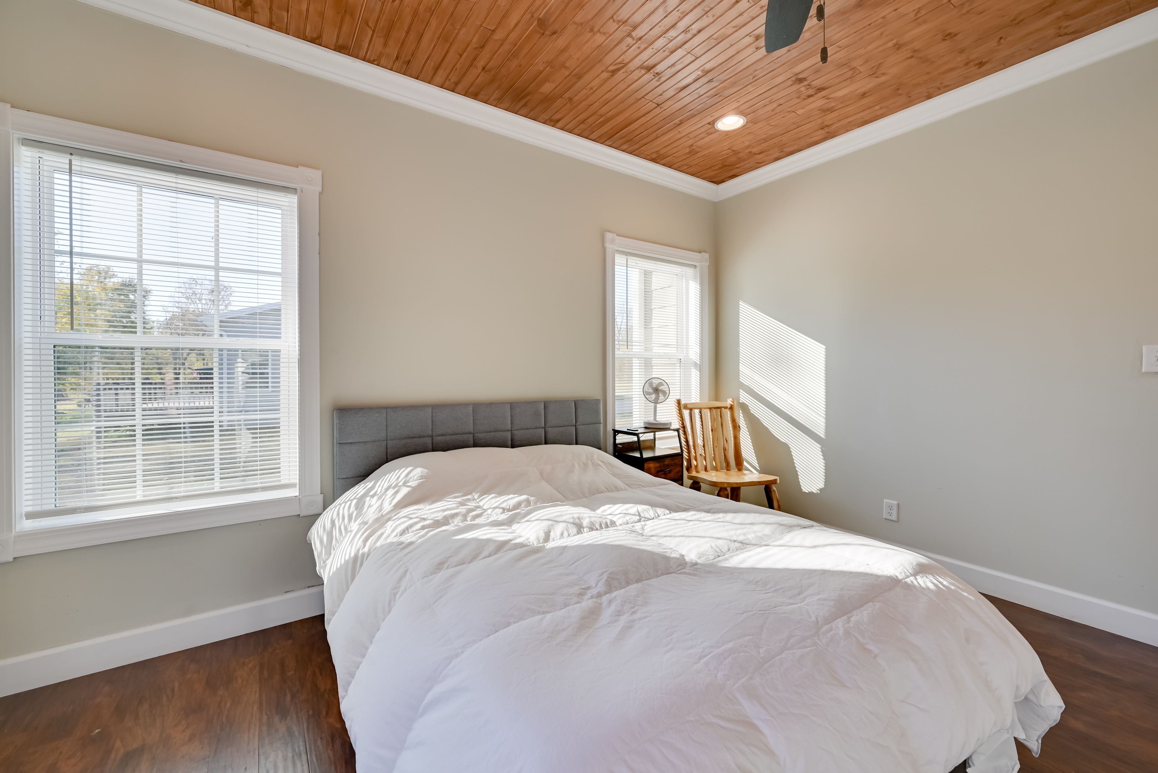 Bedroom 1 | 1st Floor | Full Bed | Linens Provided