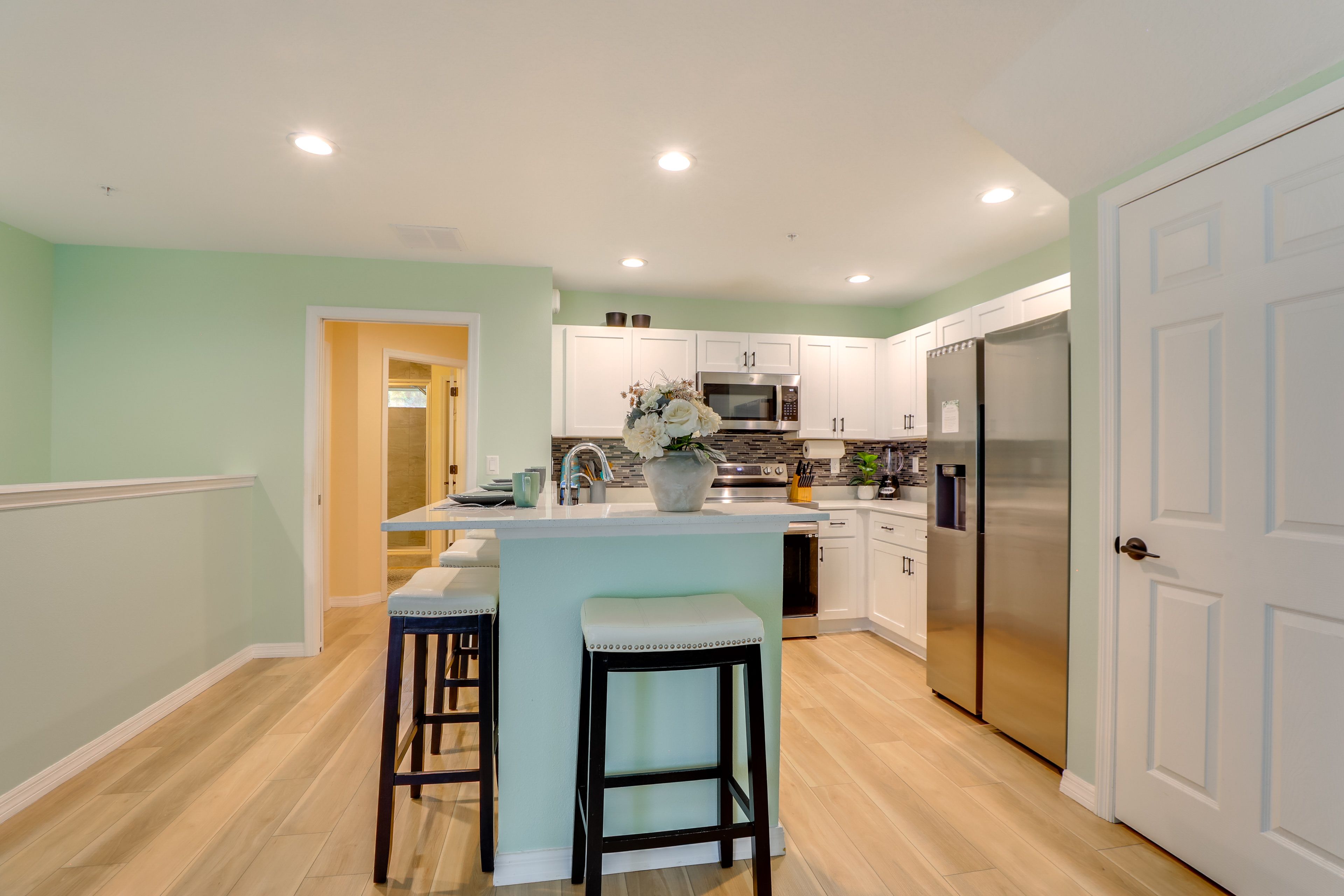 Dining Island | 2nd Floor | Dishware/Flatware