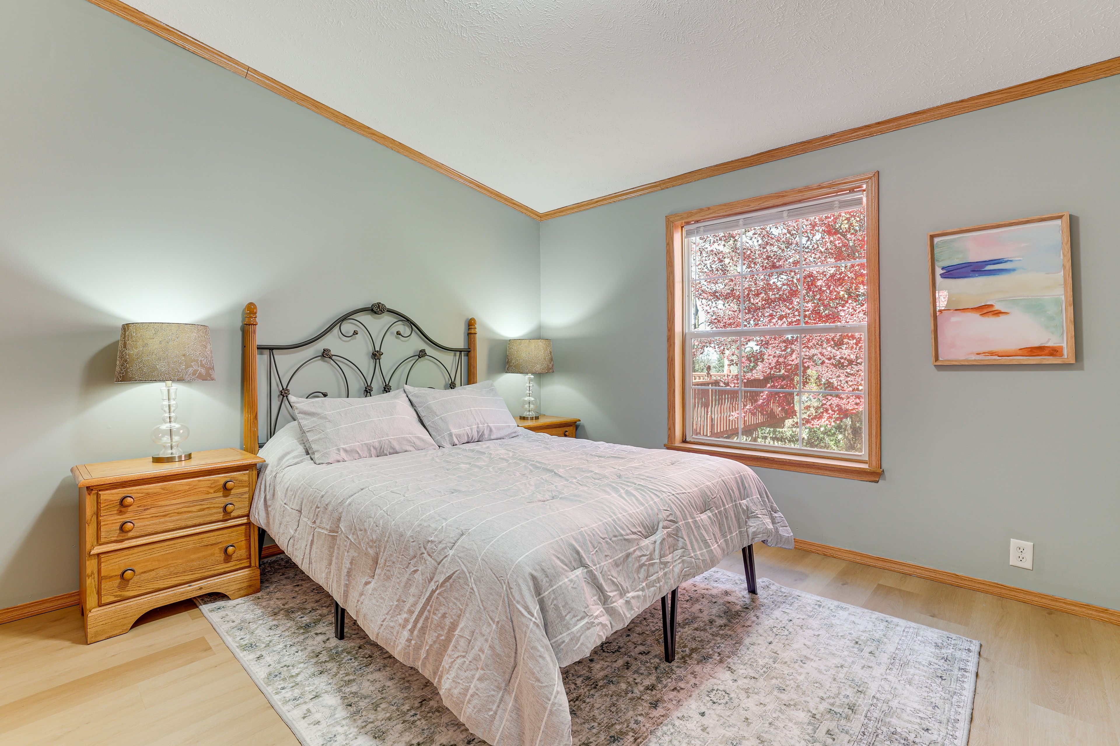 Bedroom 3 | Queen Bed