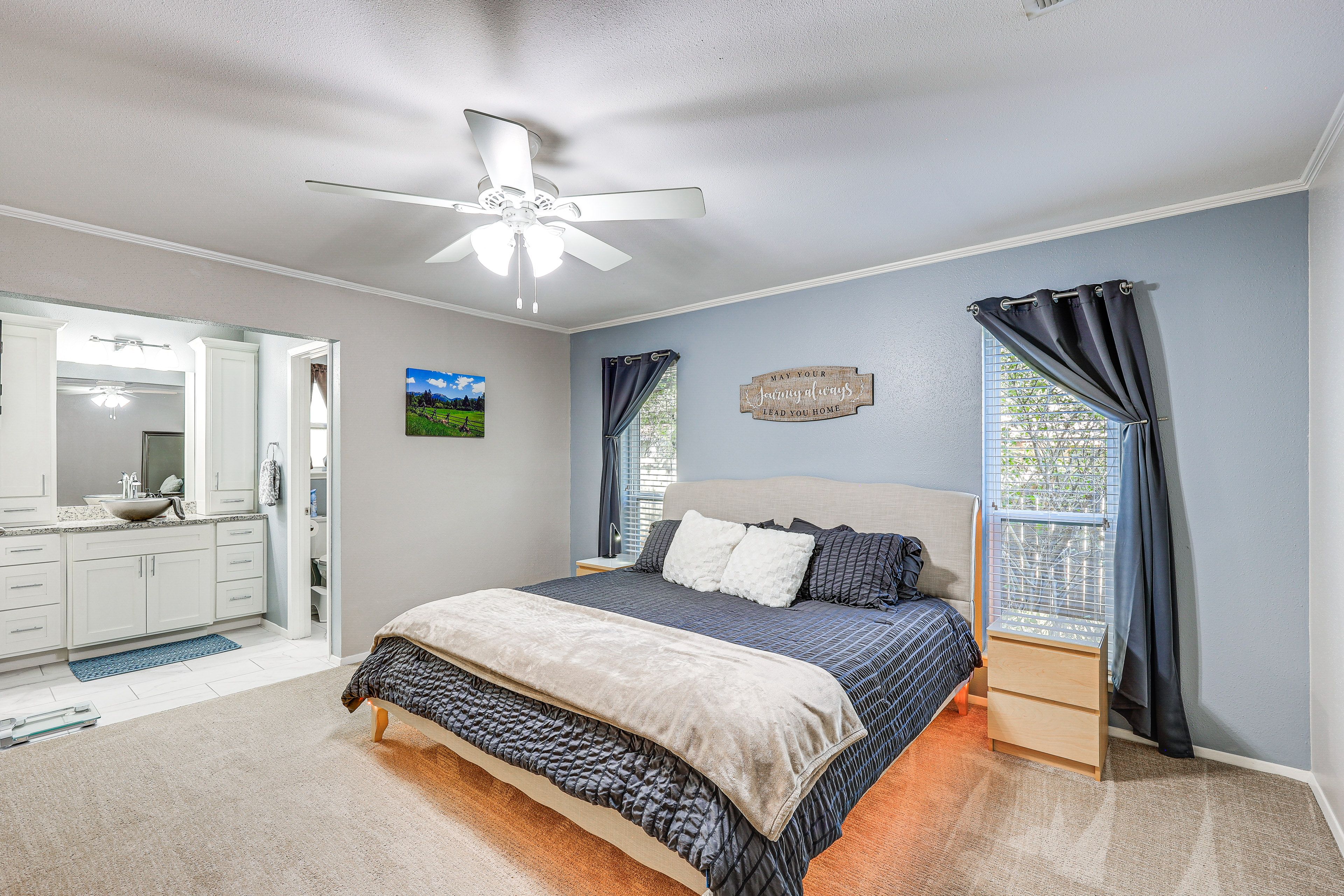 Bedroom 1 | King Bed | Smart TV