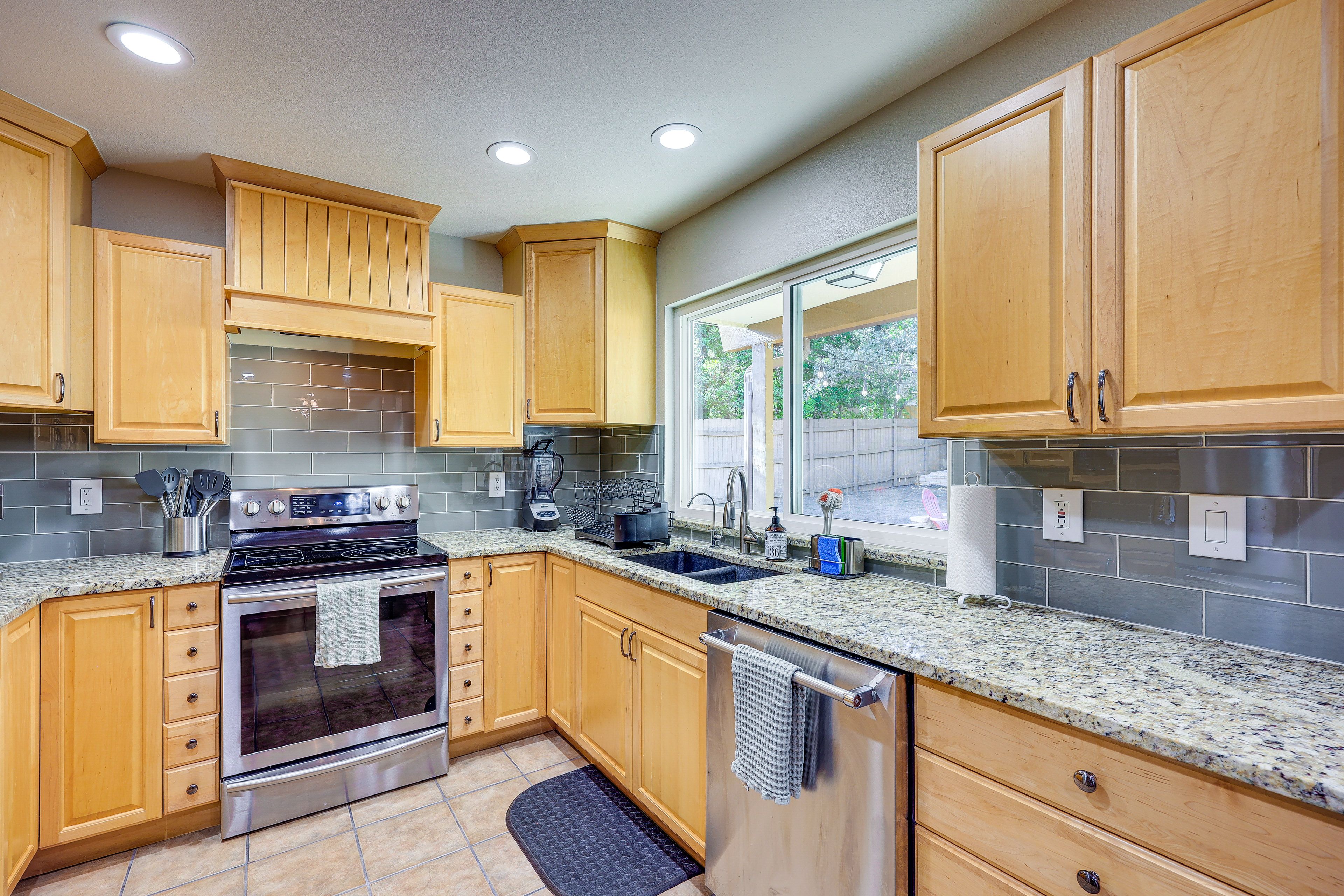 Kitchen | Refrigerator | Toaster | Air Fryer