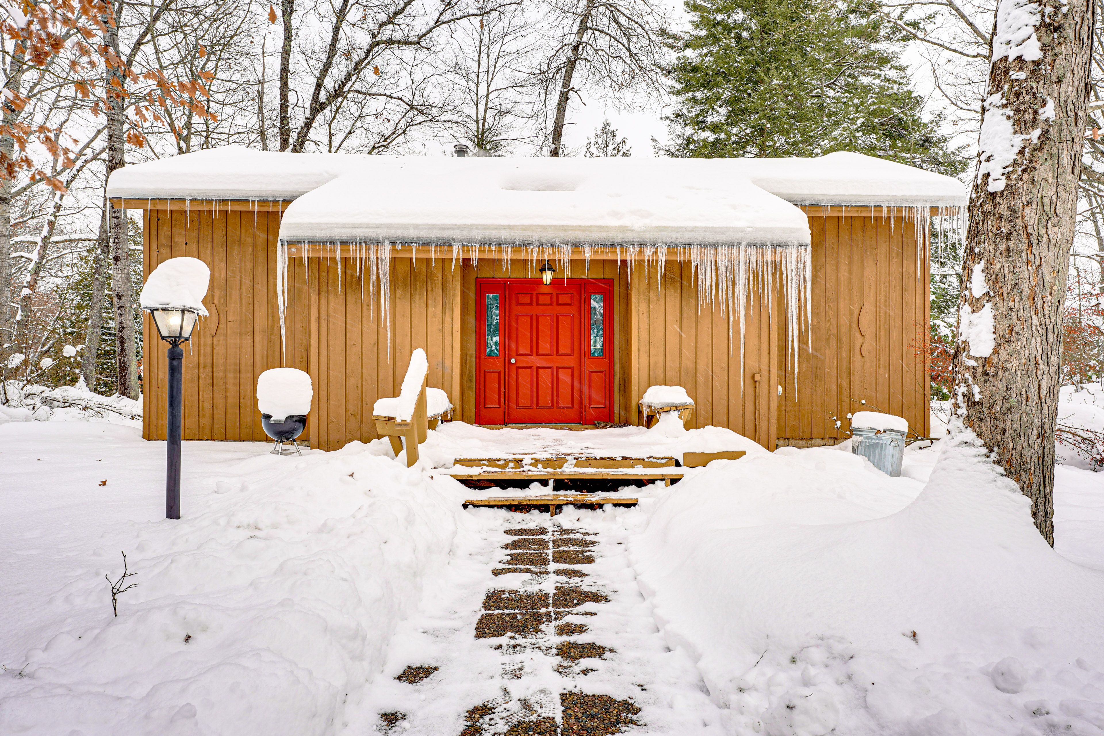Property Exterior | 2-Story Cabin