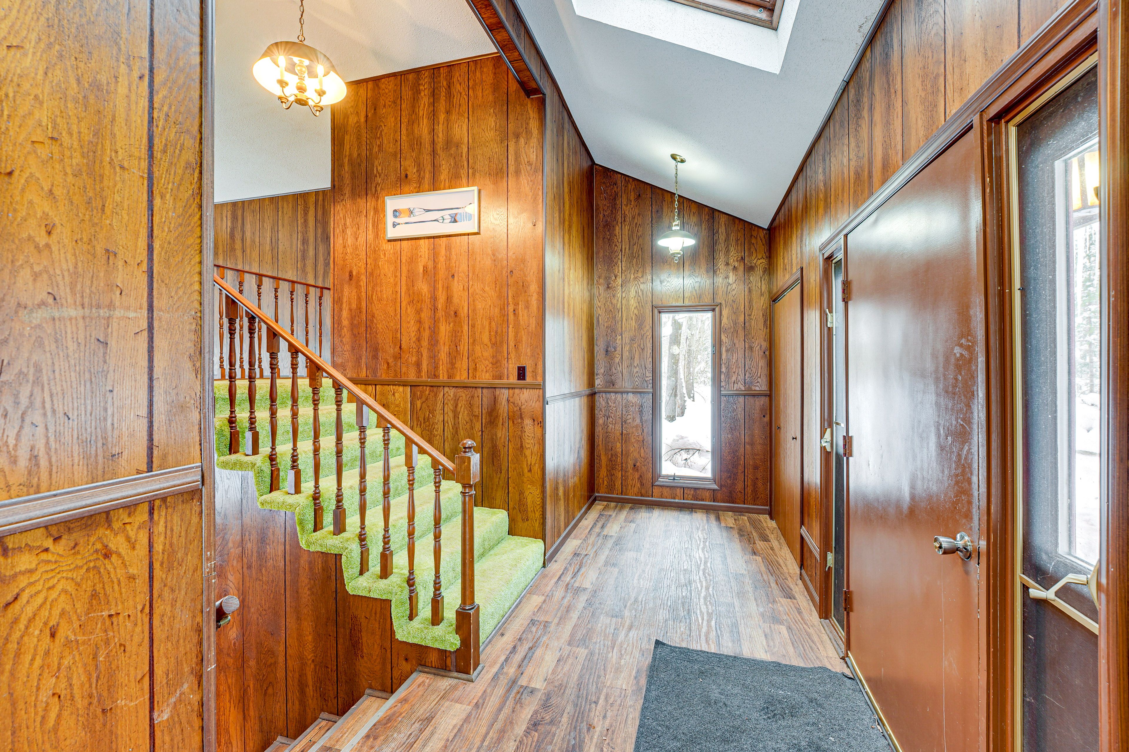 Foyer | Stairs to 2nd Floor