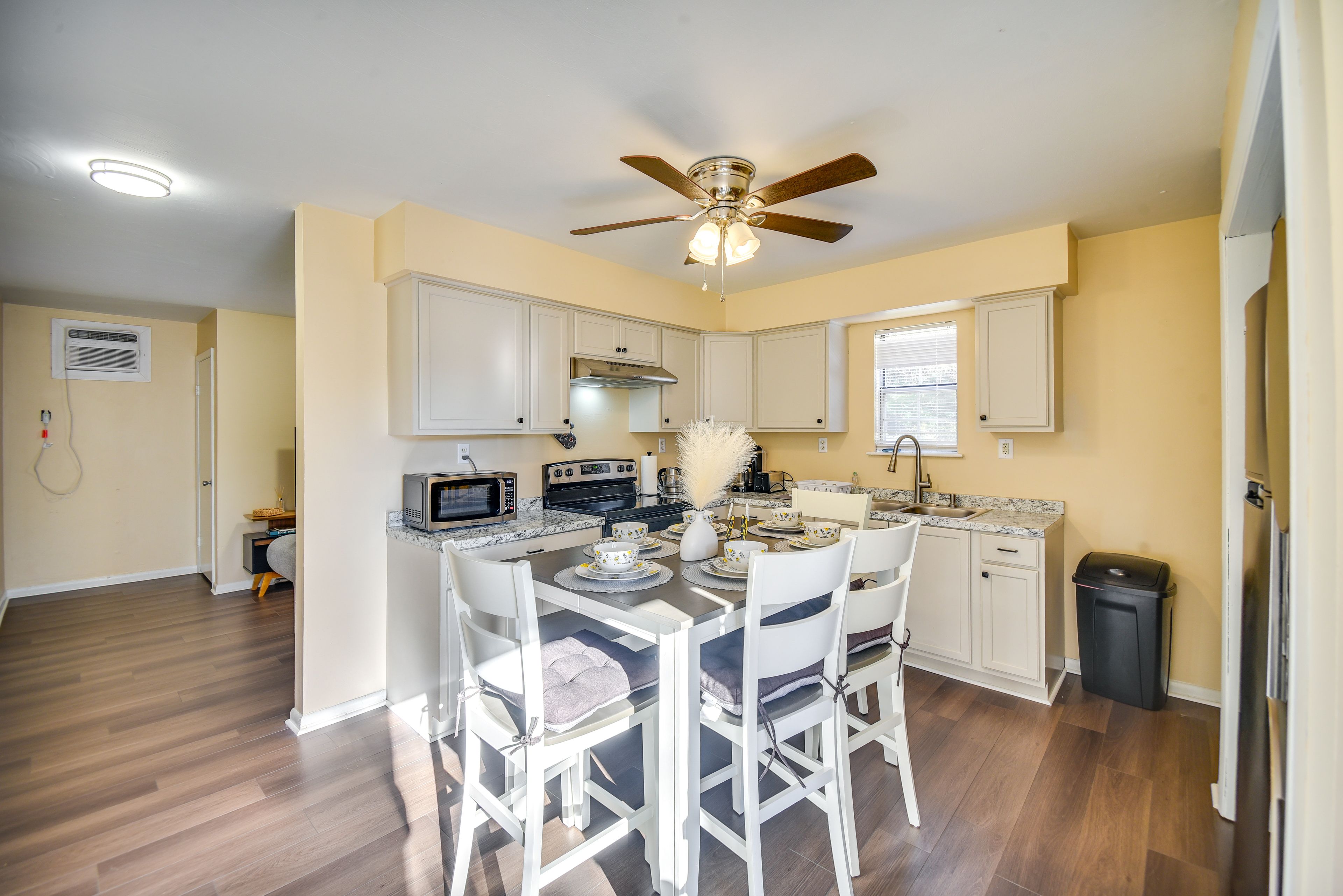 Kitchen | Dining Table | Free WiFi | Window A/C Units