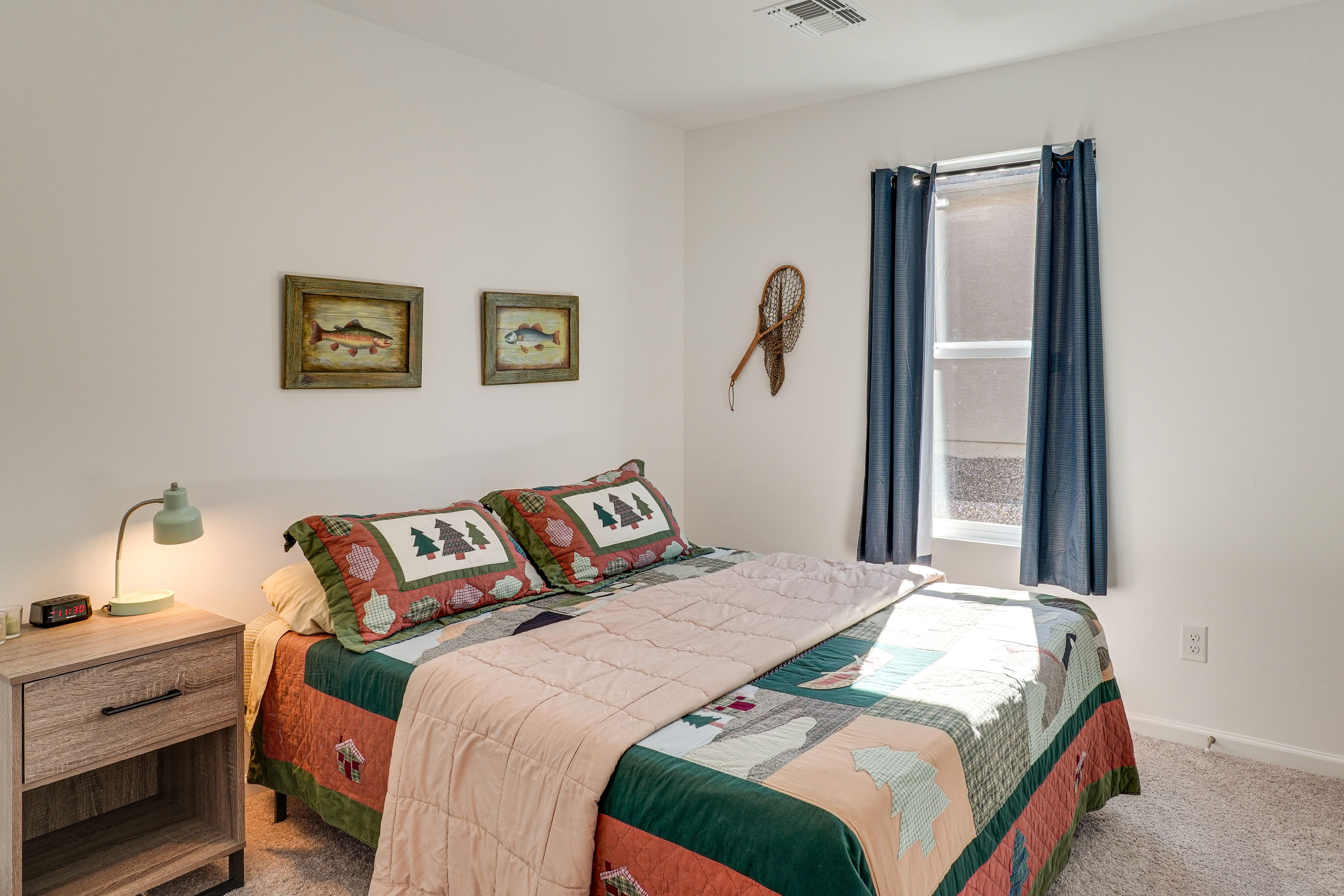 Bedroom 2 | Queen Bed