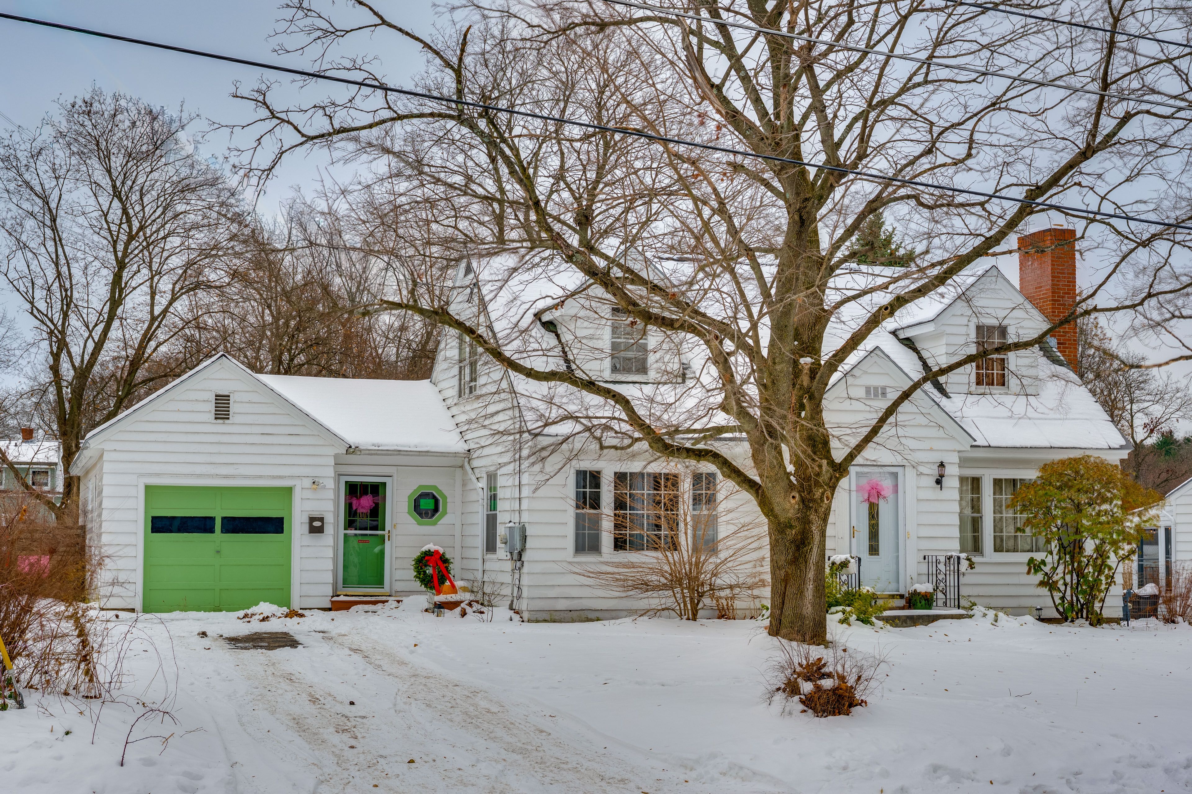 Parking | Driveway (2 Vehicles, Winter Only) | Street (Summer)