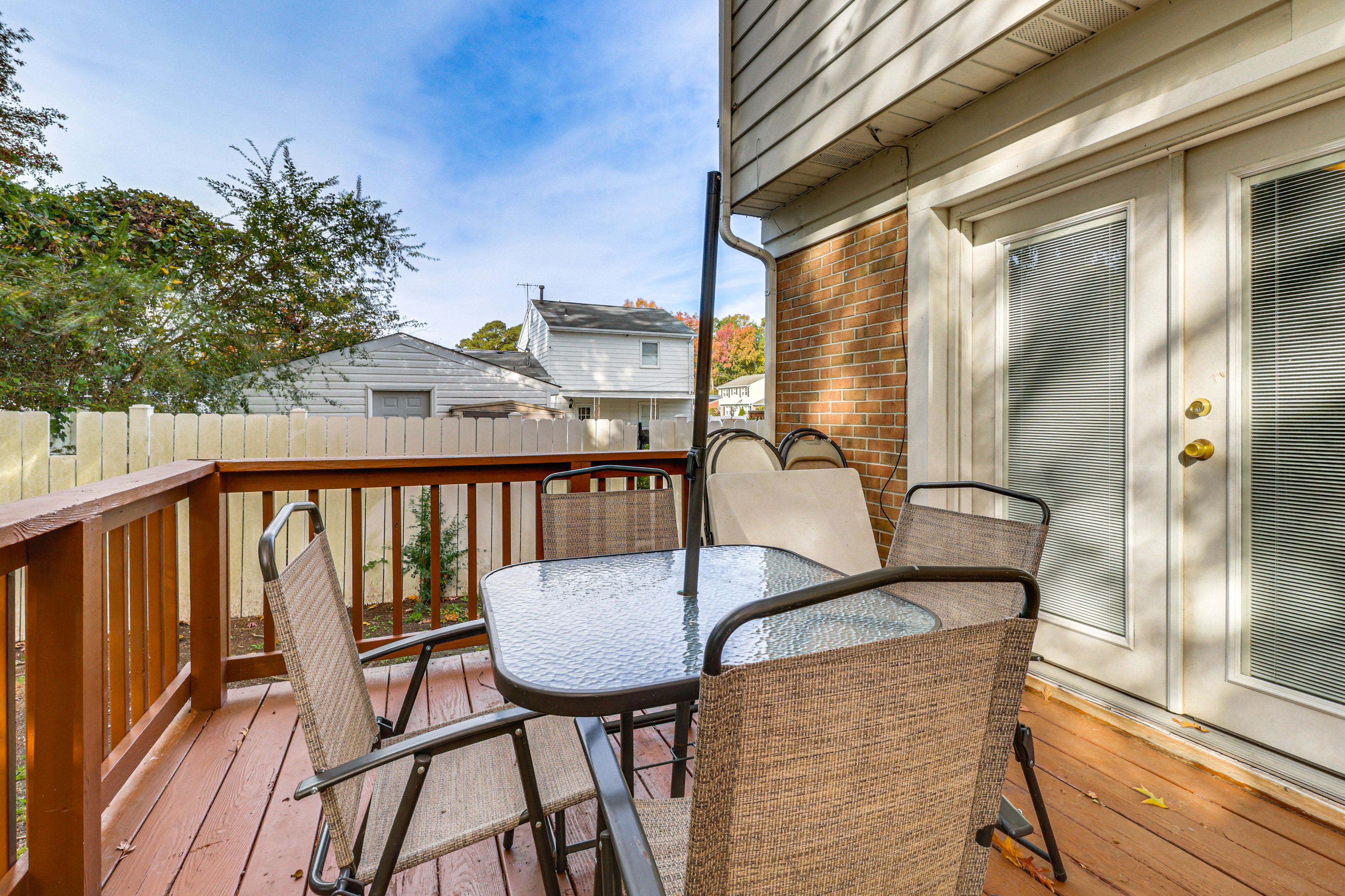 Private Deck | Dining Set