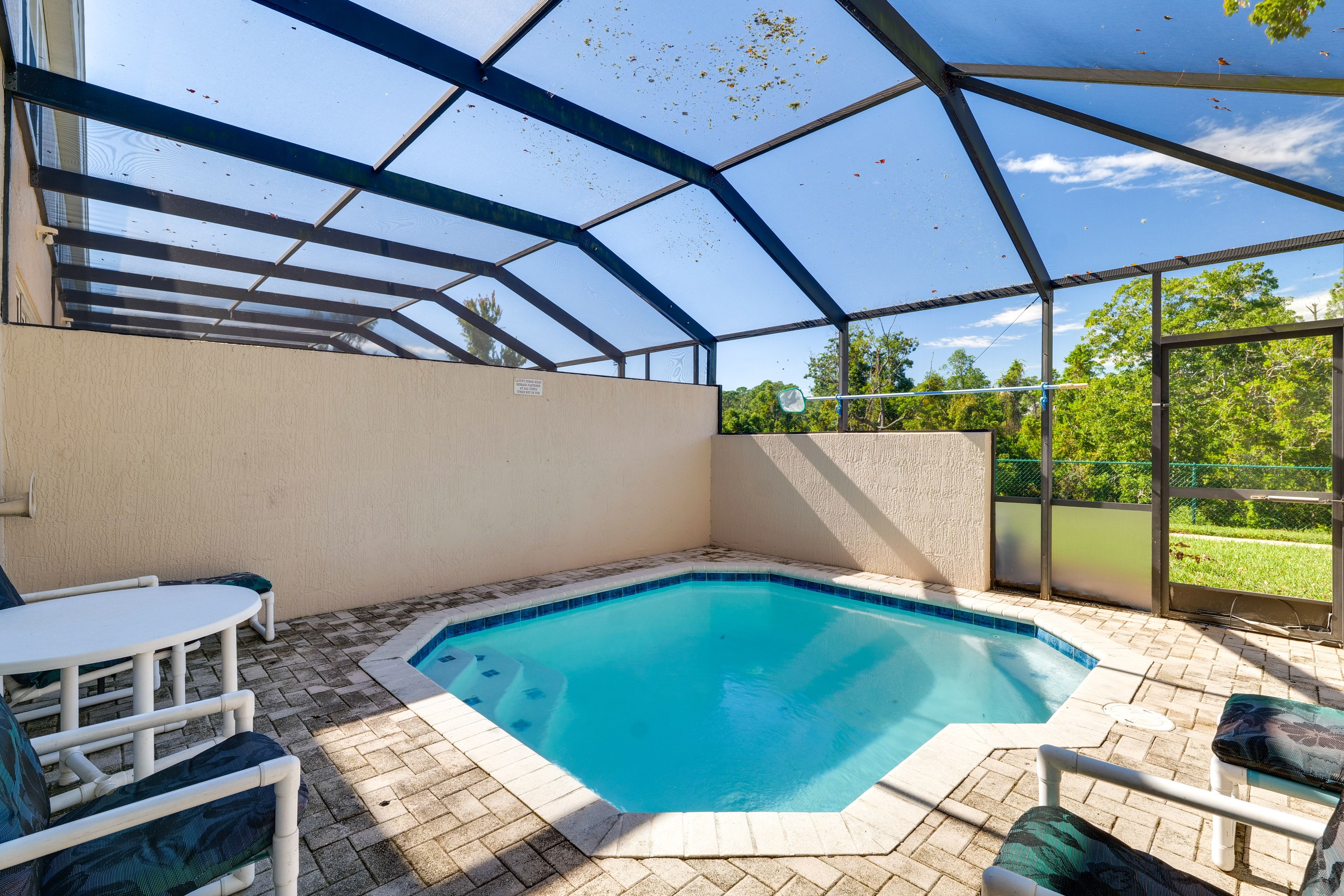 Private Screened Pool & Patio