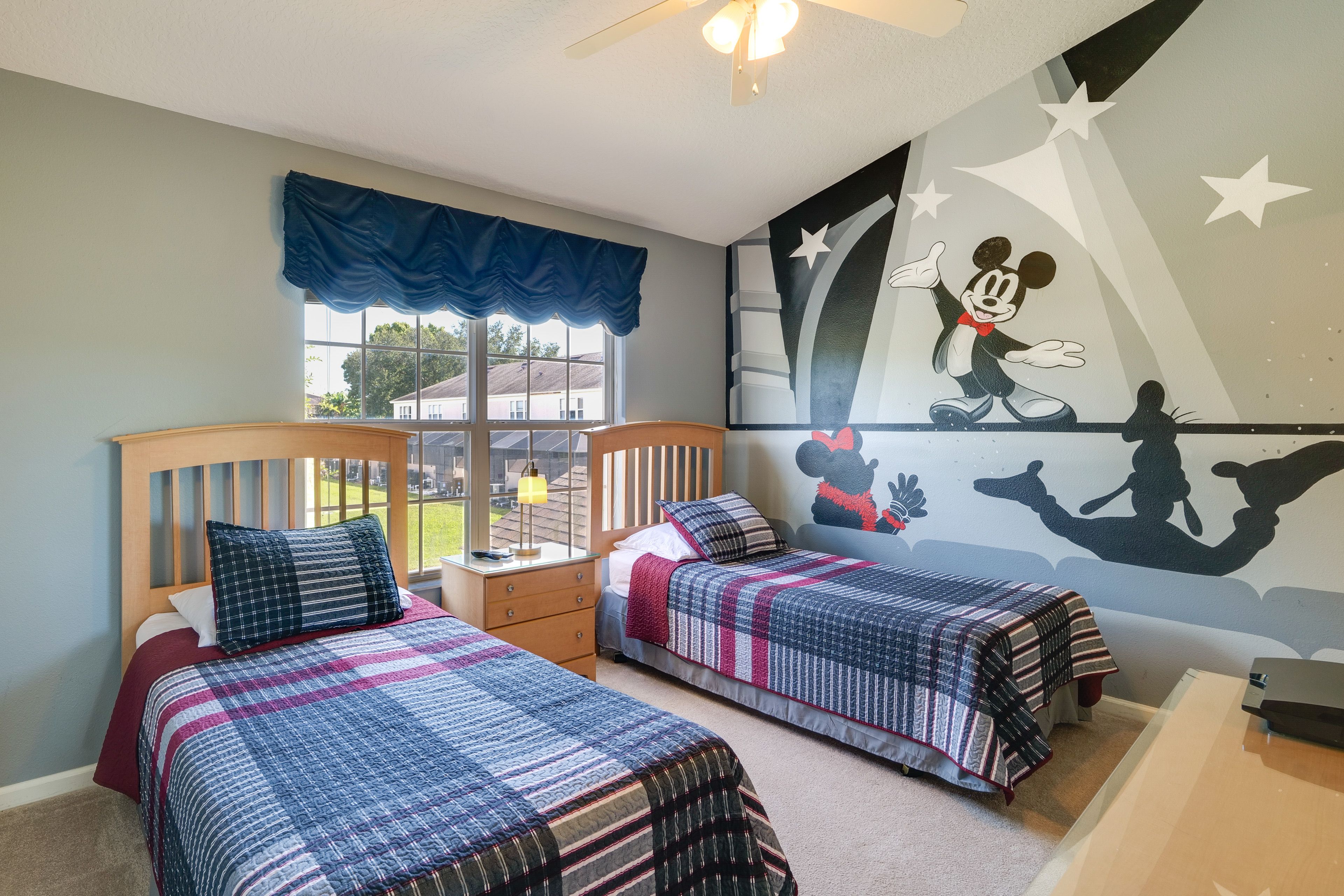 Bedroom 2 | 2nd Floor | 2 Twin Beds