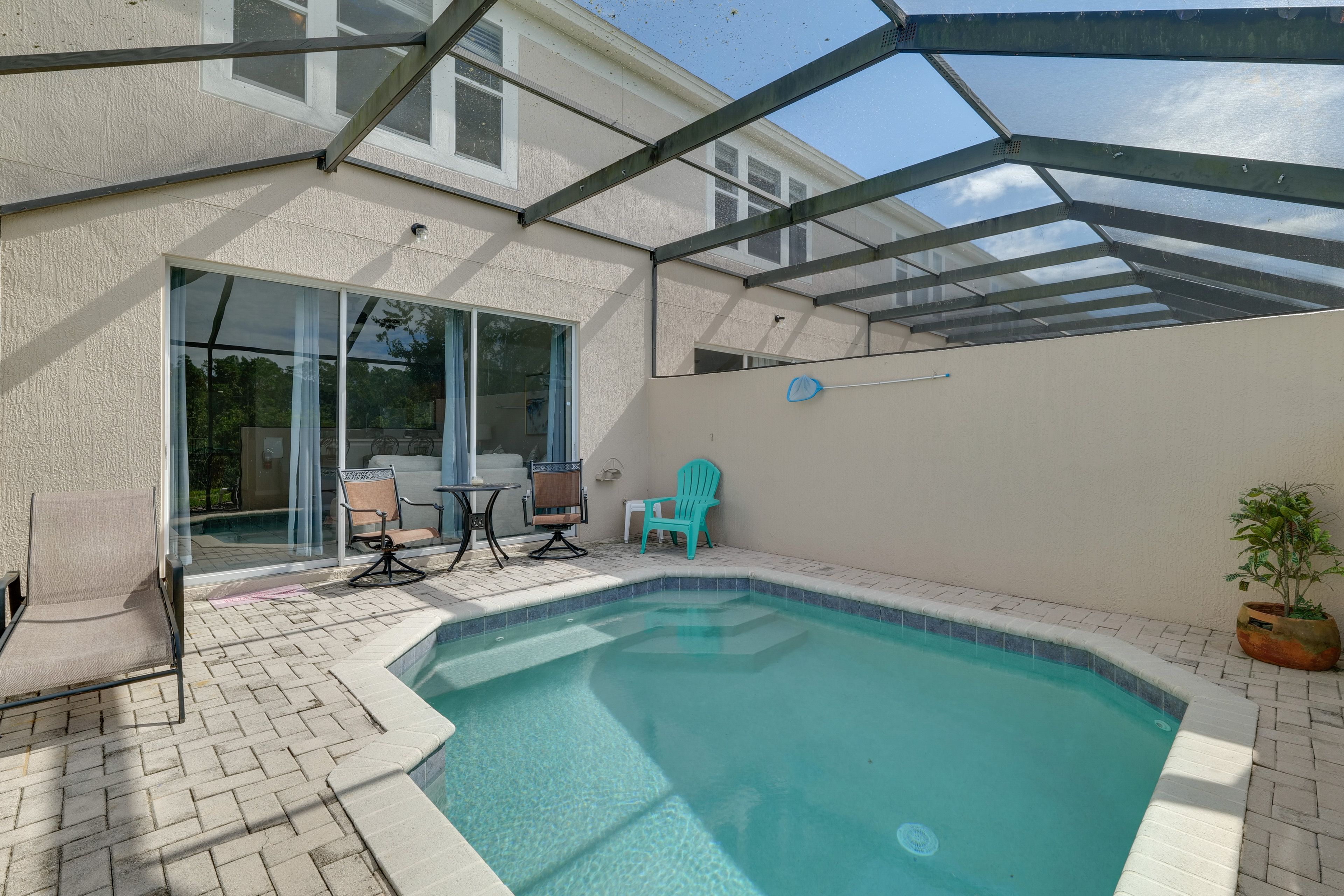 Private Pool & Patio