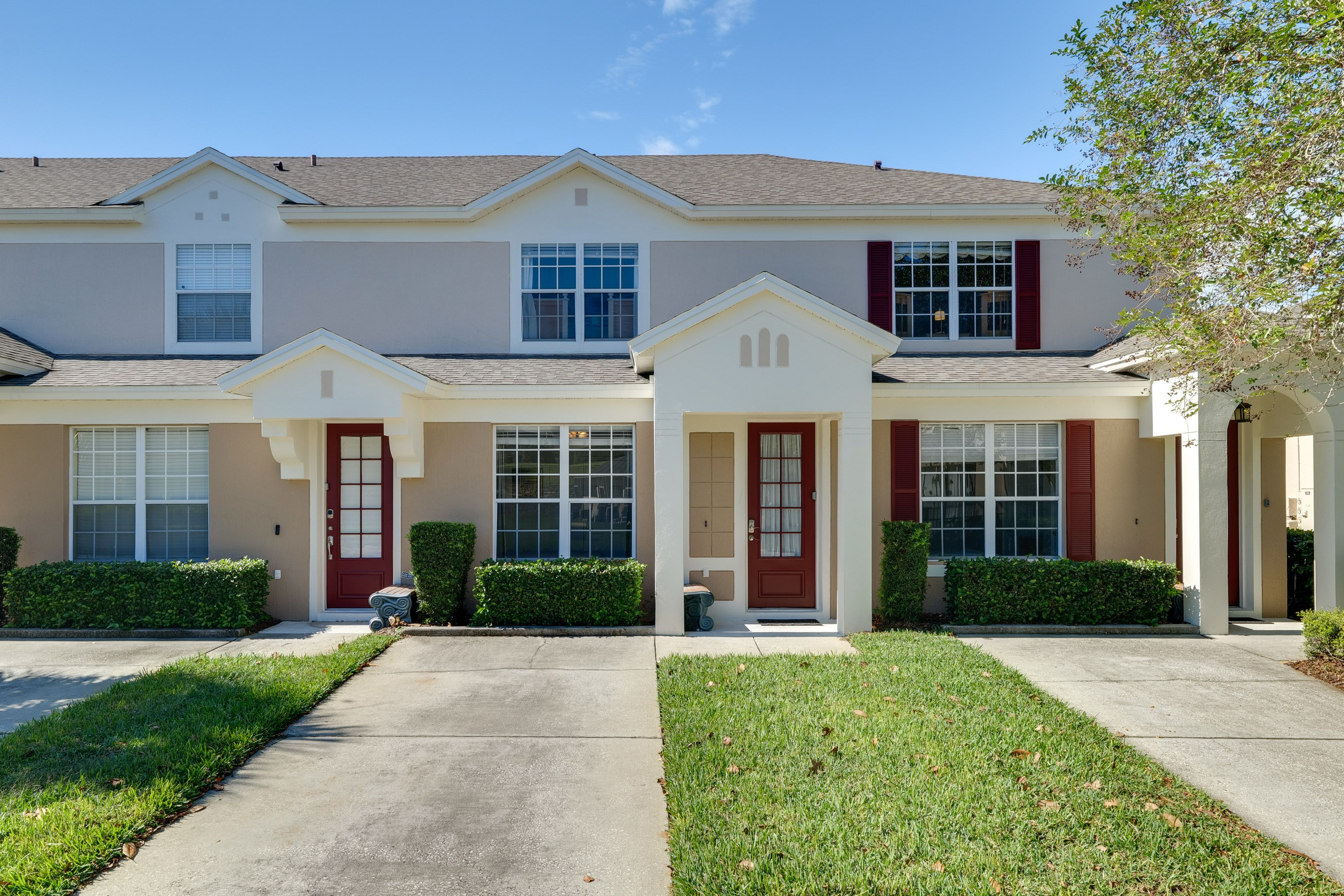 Parking | Driveway (1 Vehicle) | Additional Community Parking (2 Vehicles)