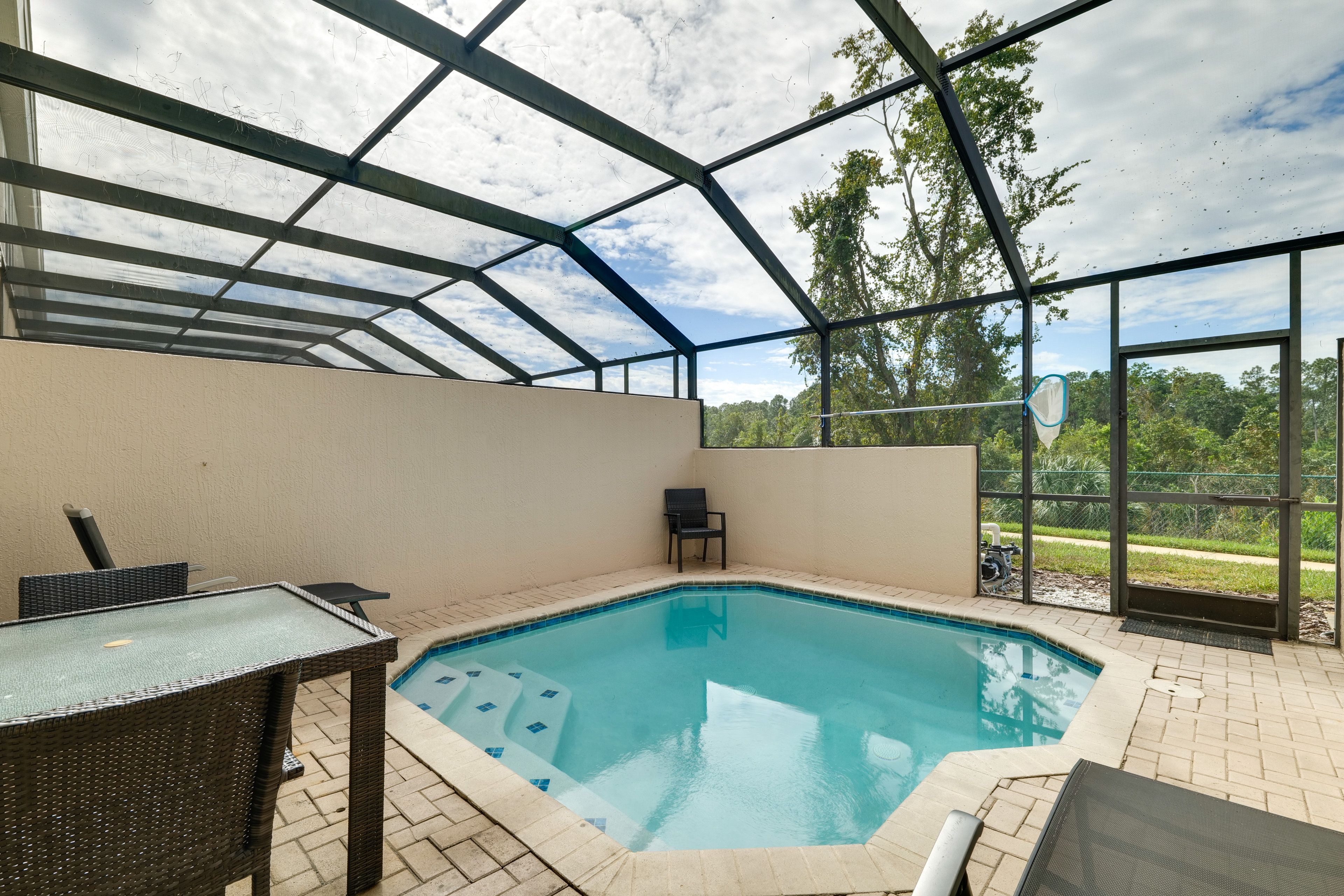 Kissimmee Vacation Rental | 3BR | 3BA | 1,440 Sq Ft | 1 Step Required