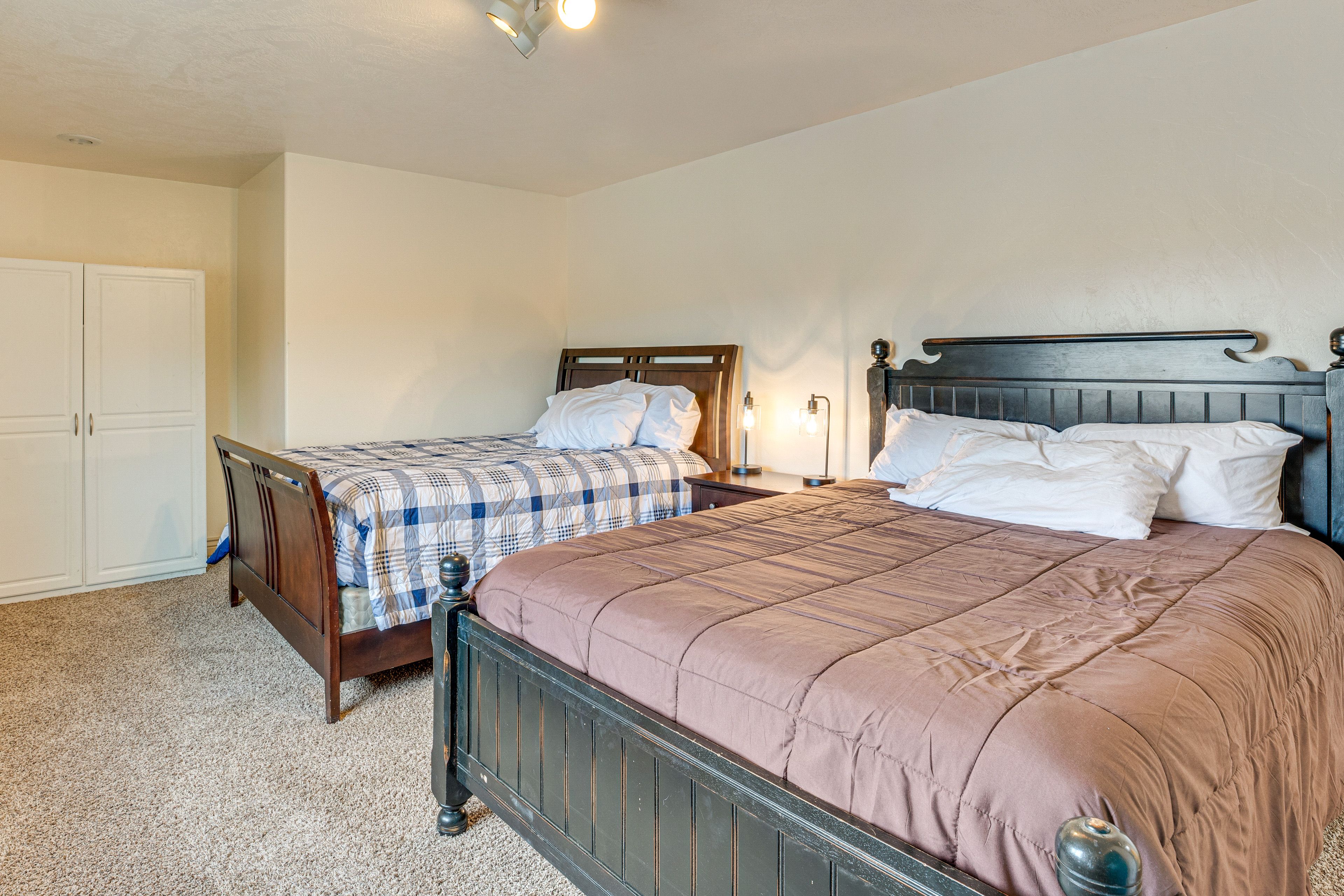 Bedroom 1 | 2 Queen Beds | Linens Provided