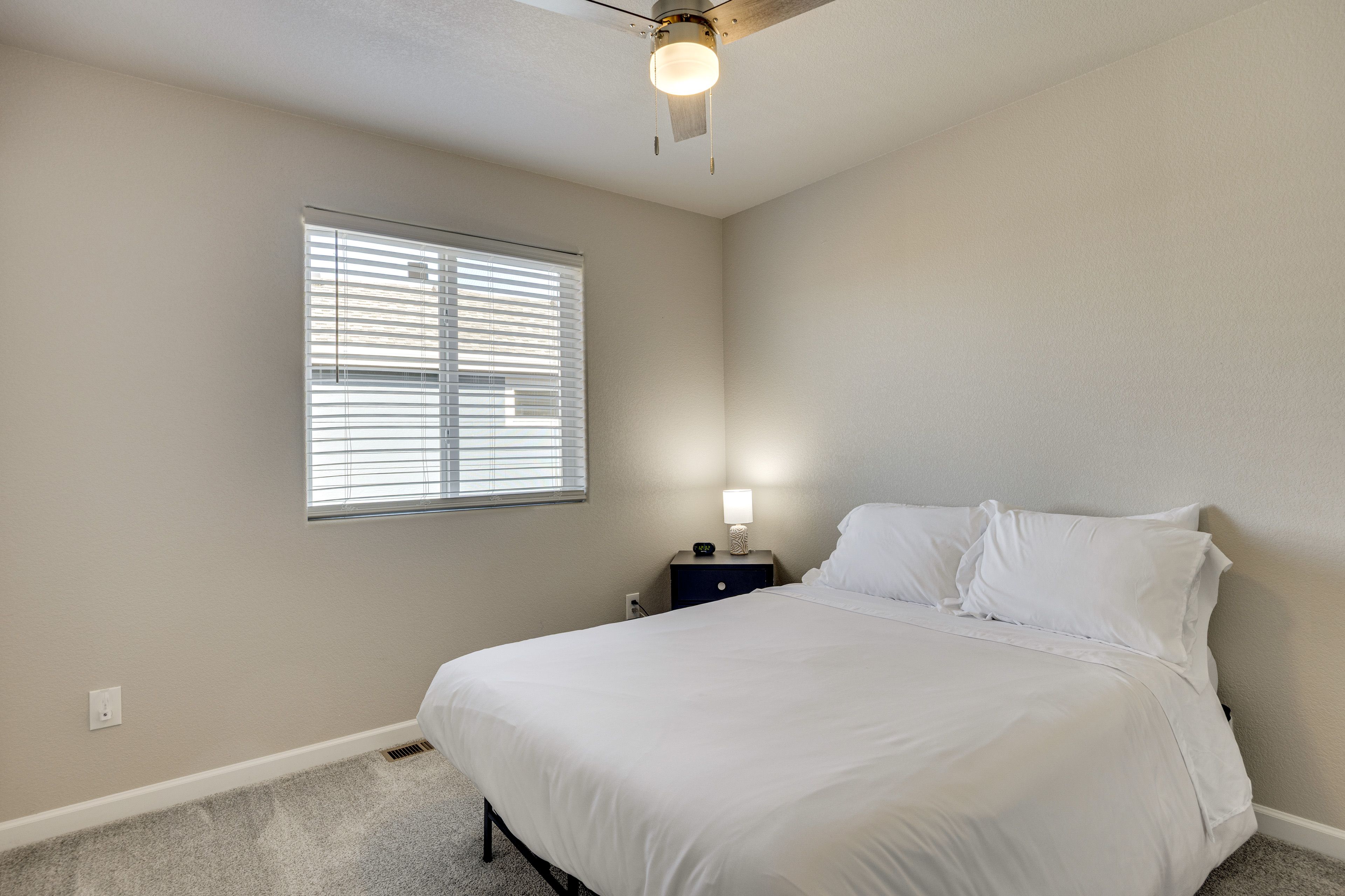 Bedroom 2 | Full Bed | 4th Level