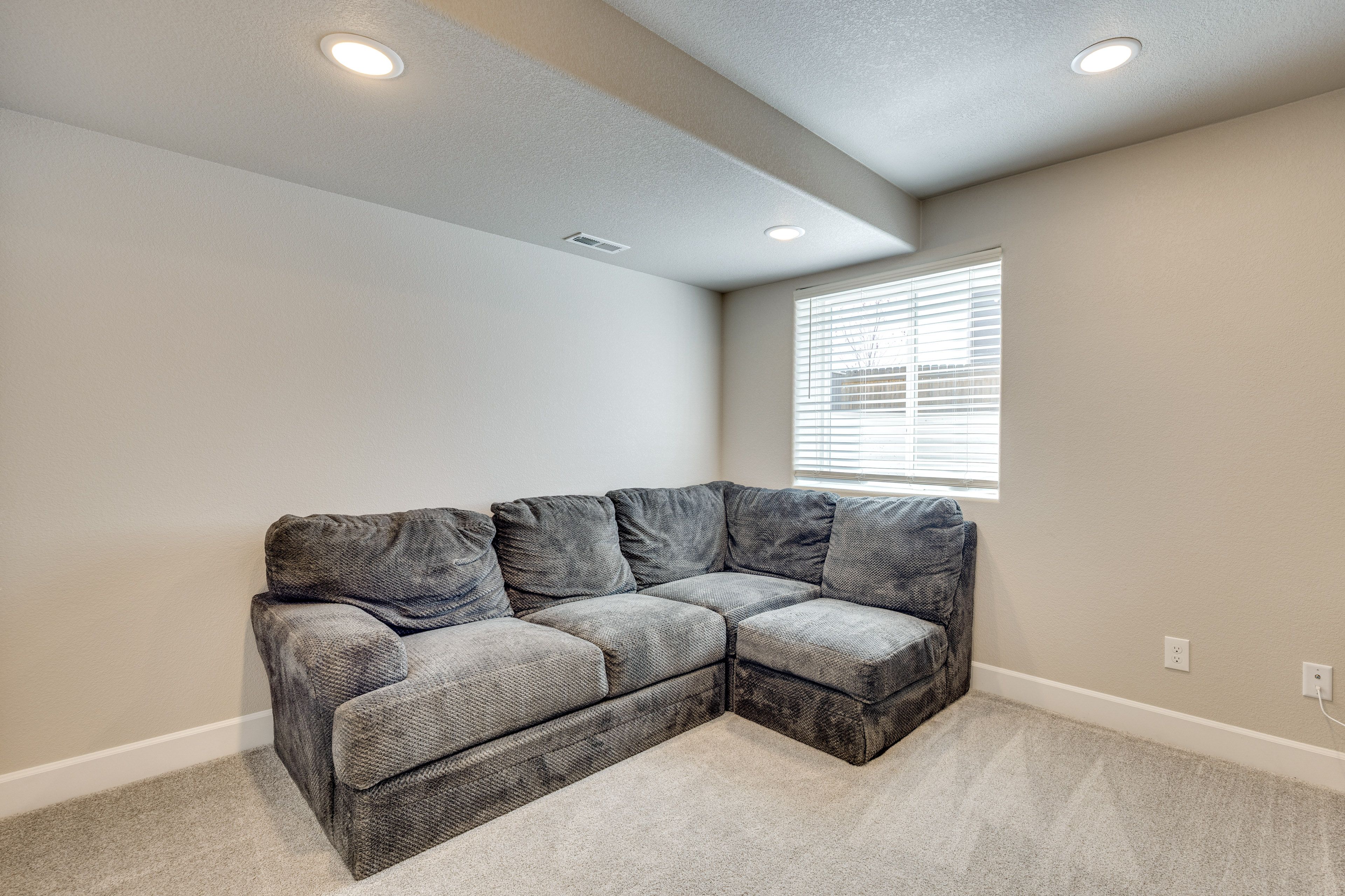 Sitting Area | 1st Level