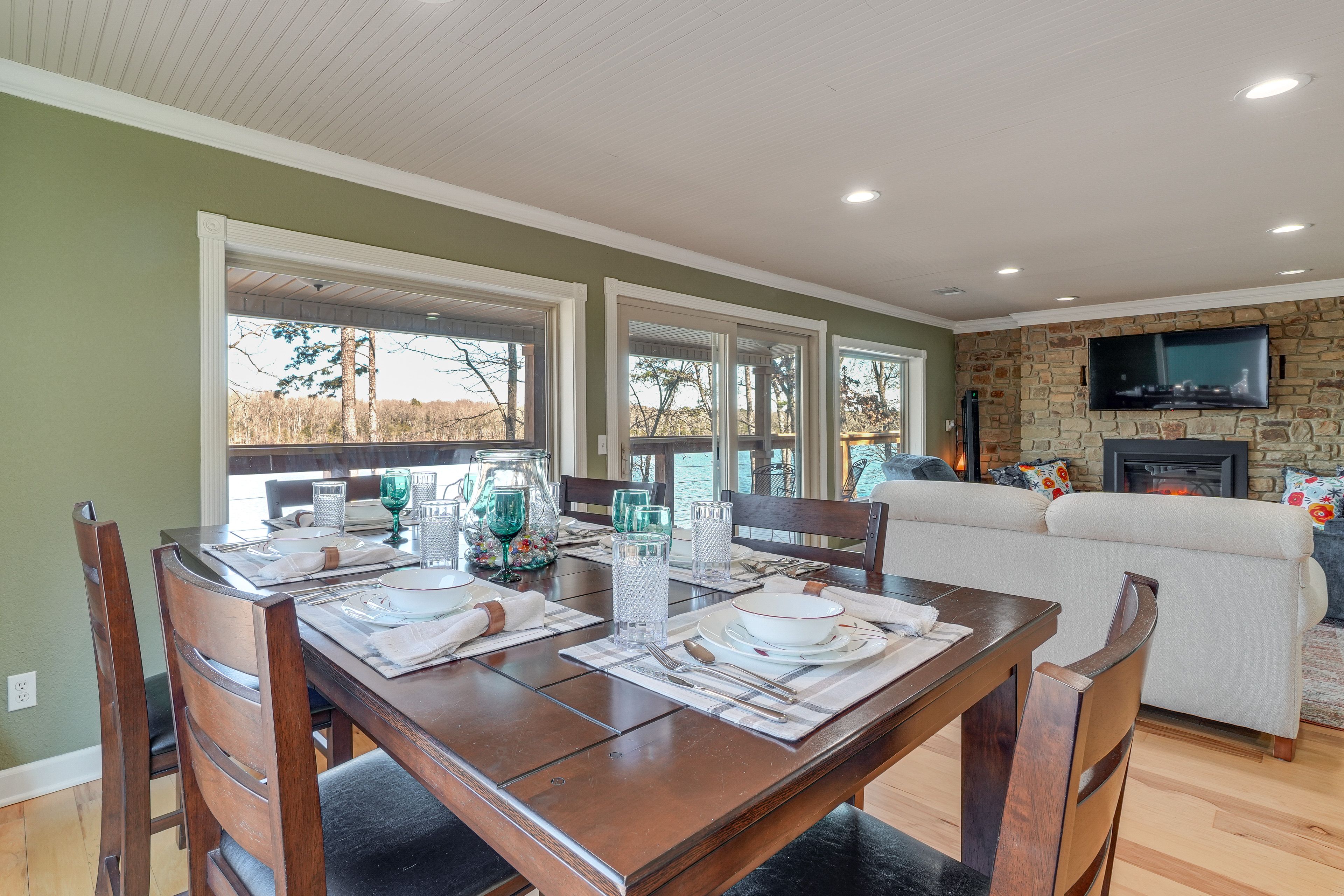 Dining Area | 1st Floor