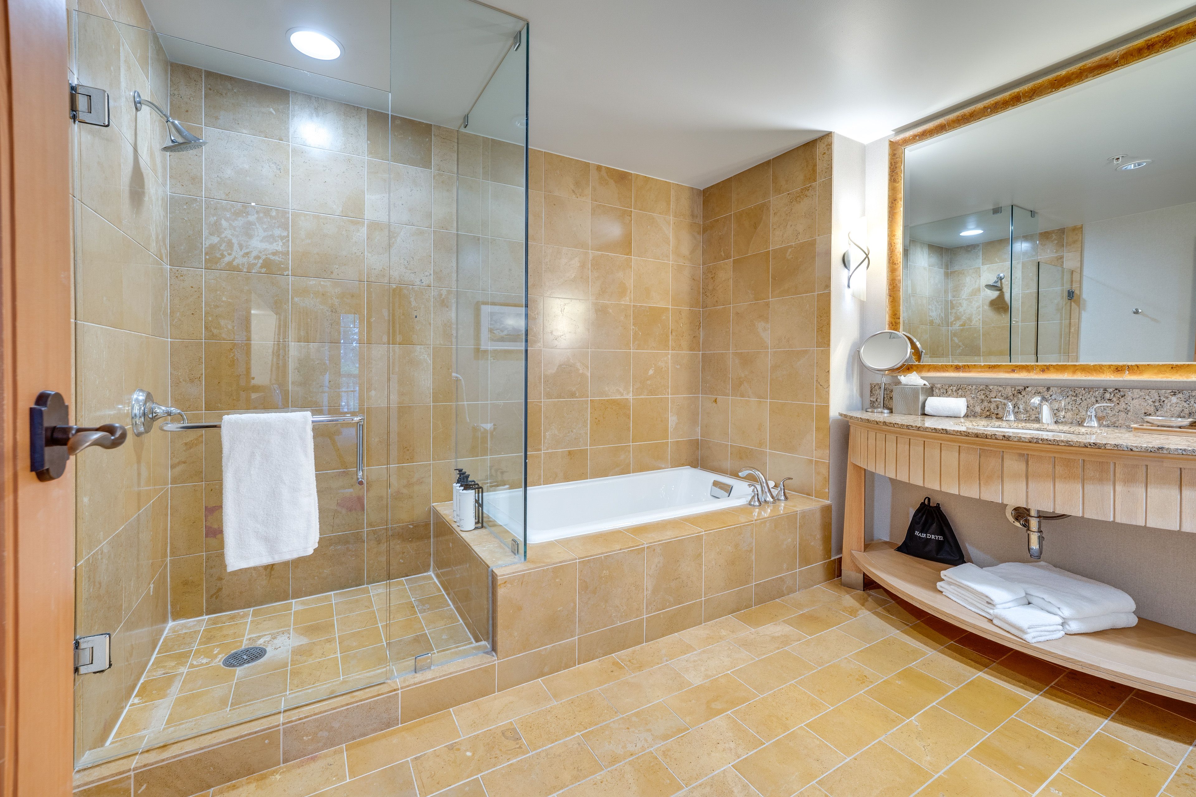 Bathroom | Towels Provided | Complimentary Toiletries | Hair Dryer