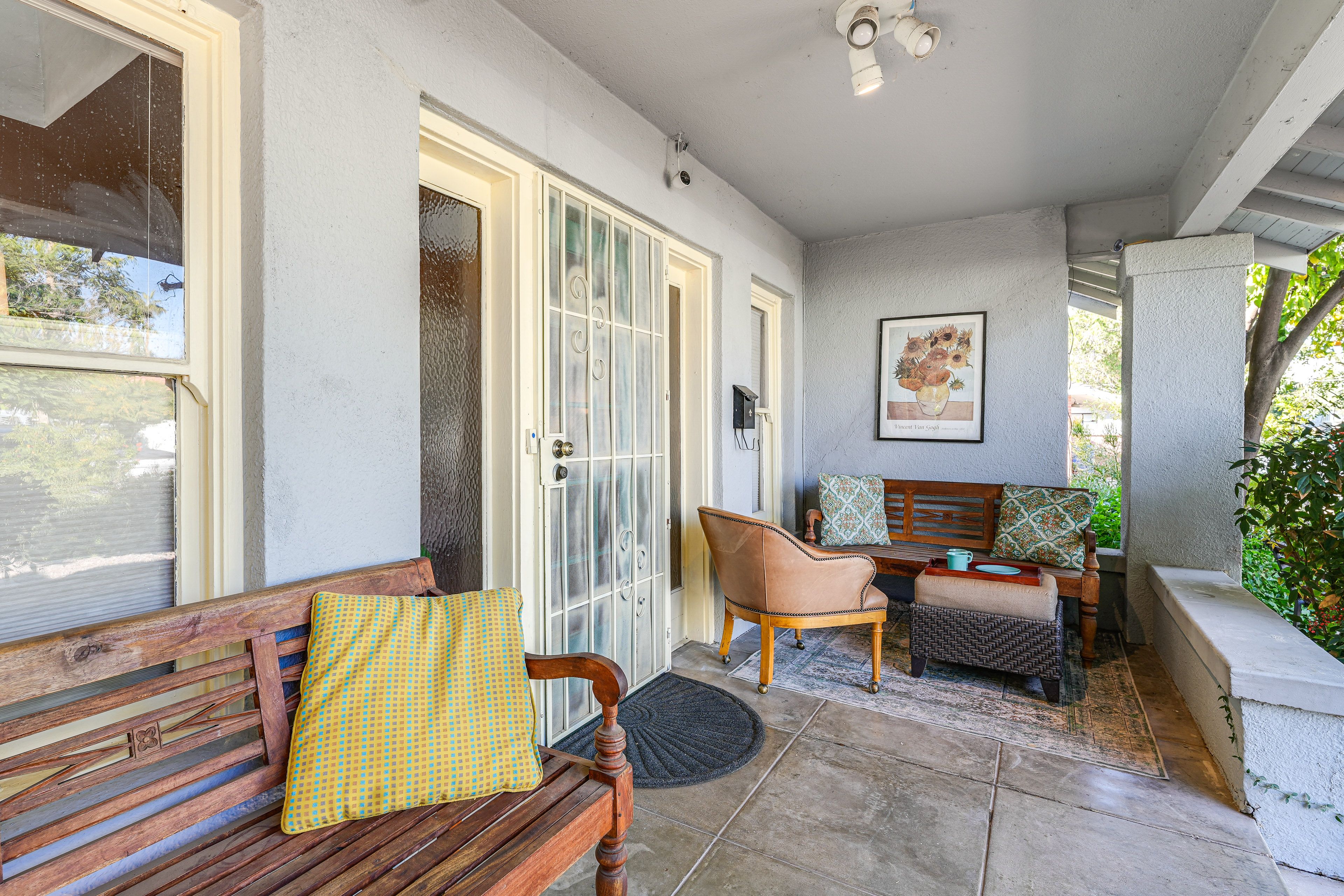 Front Porch | Walk to Parks & Light Rail Station