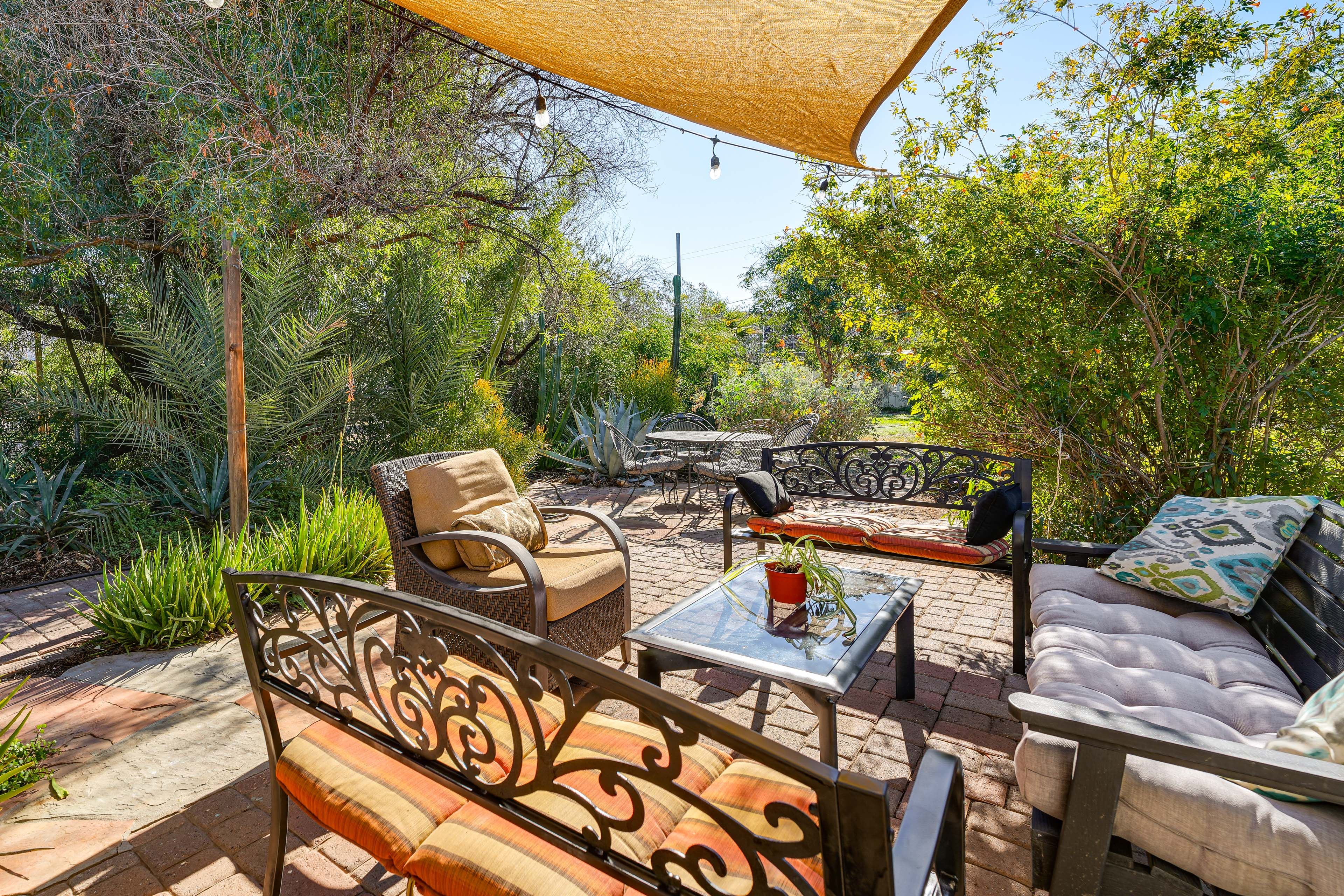 Phoenix Vacation Rental | 2BR | 1BA | 1,050 Sq Ft | 3 Steps Required