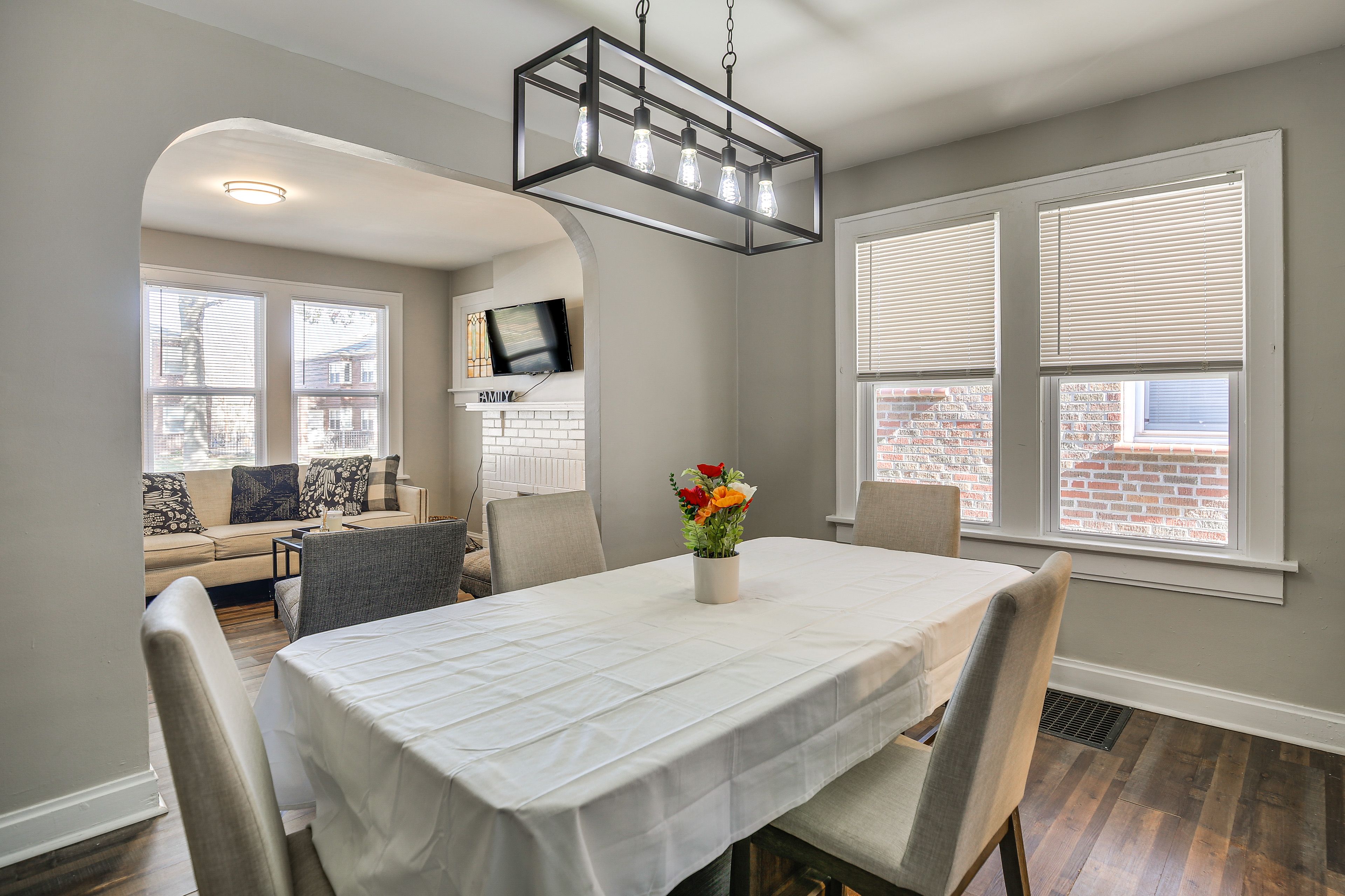 Dining Area | Dishware & Flatware