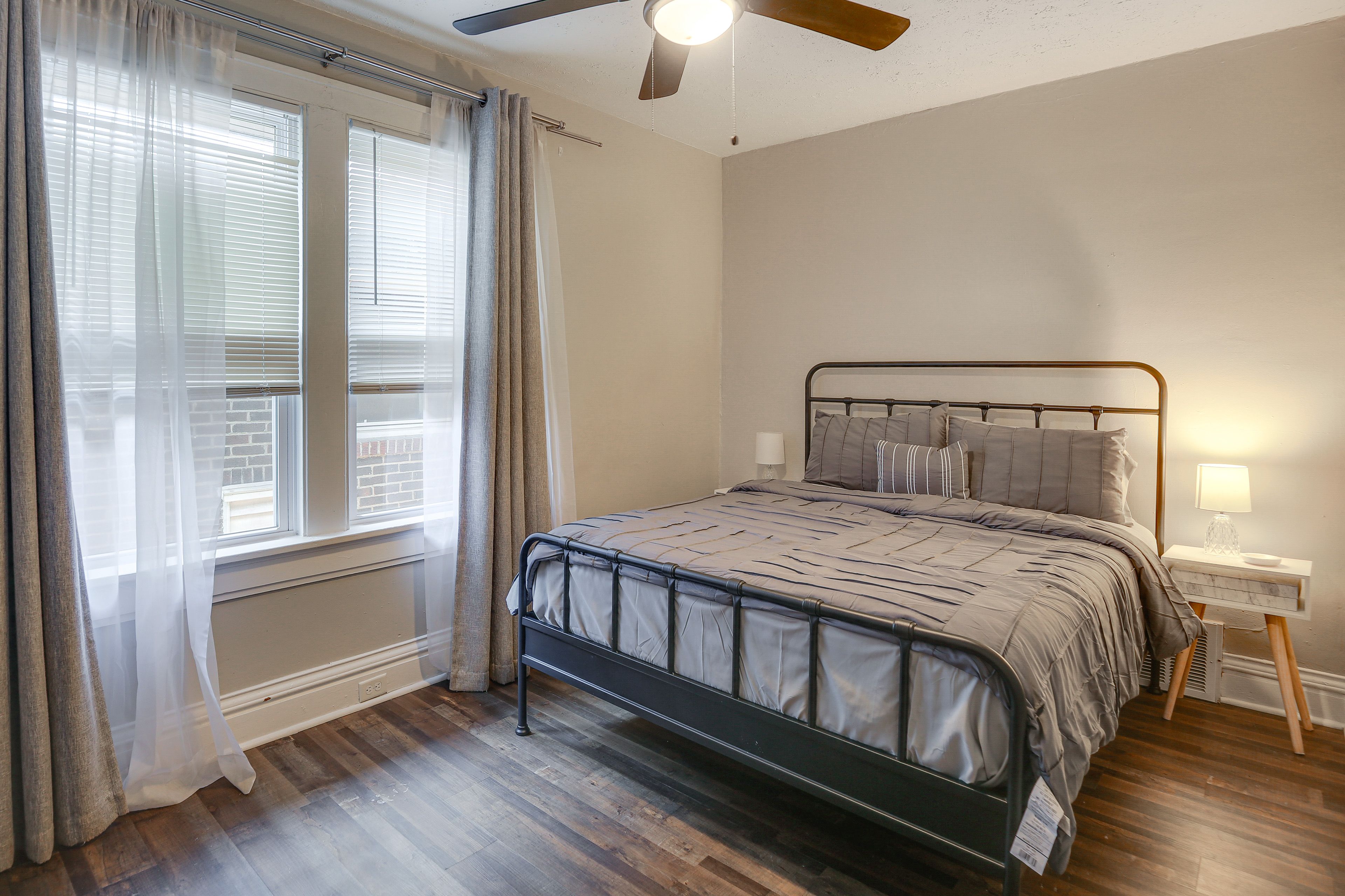 Bedroom 1 | Queen Bed | Linens