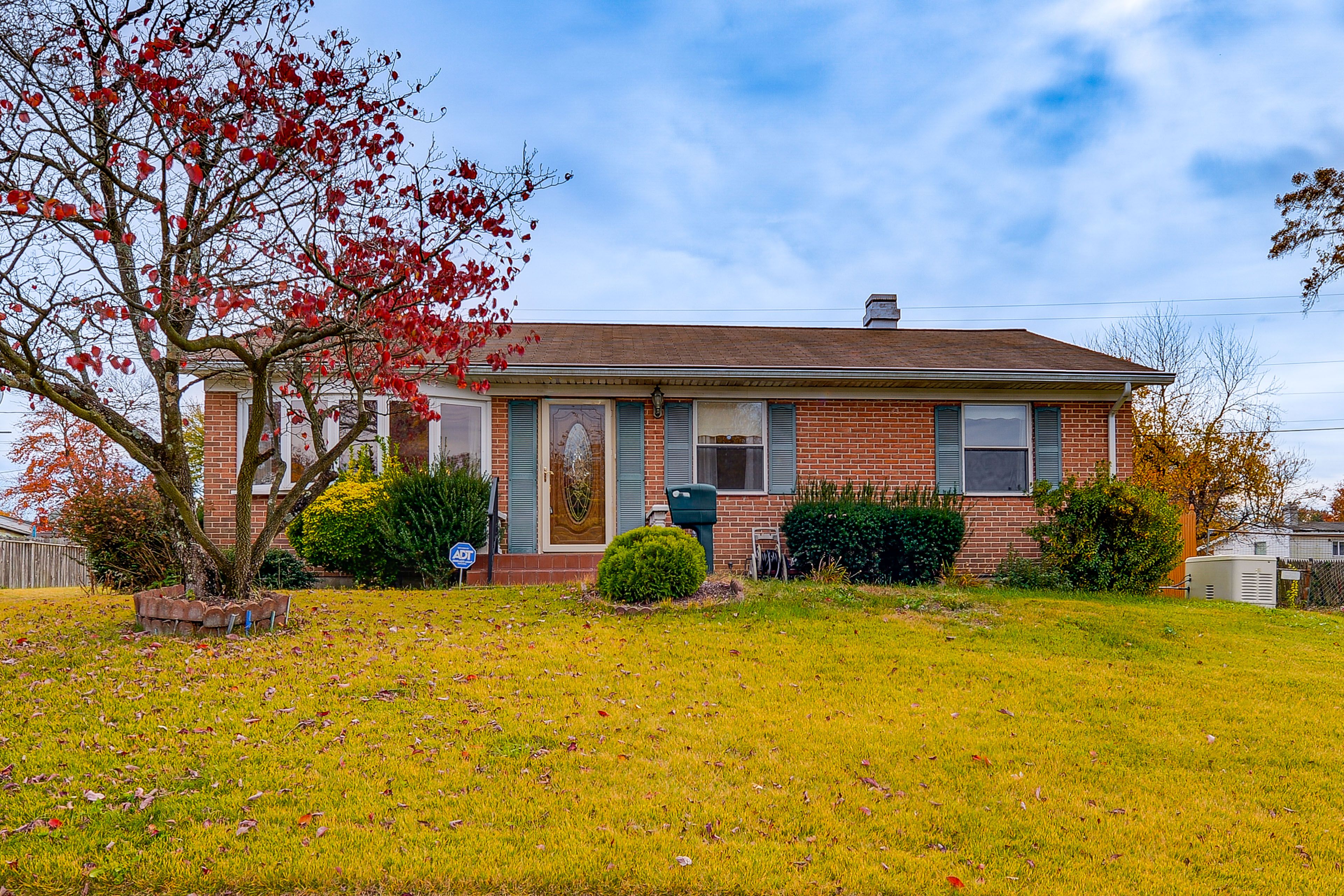 Edgewood Vacation Rental | 3BR | 1.5BA | 1,000 Sq Ft | 4 Steps to Enter