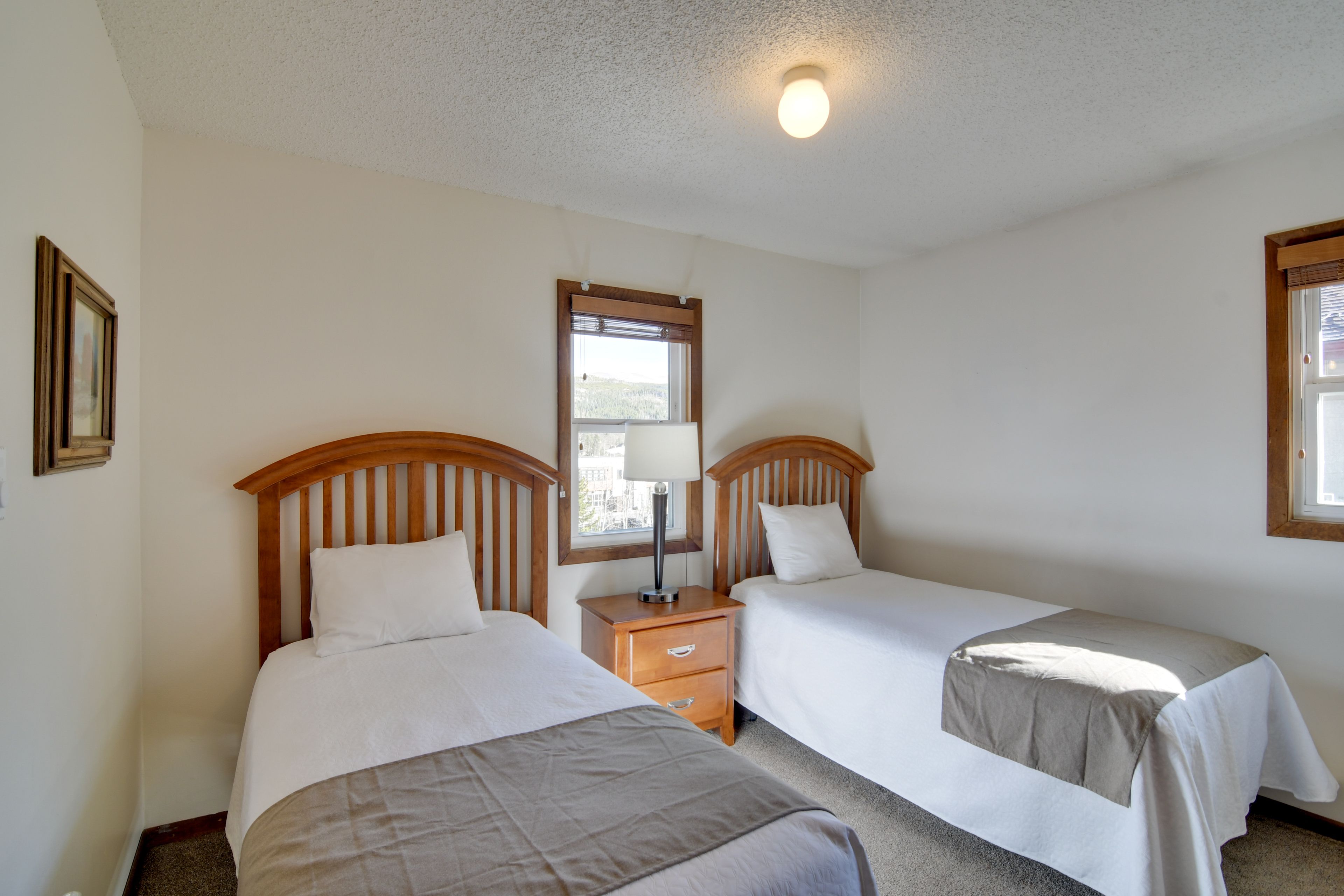 Bedroom 2 | 2 Twin Beds | Upper Level