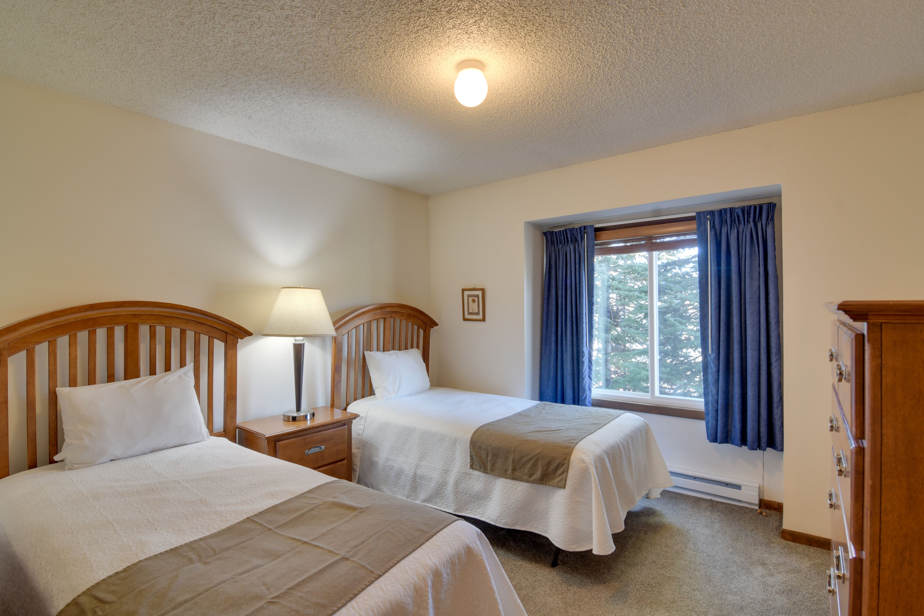 Bedroom 3 | 2 Twin Beds | Upper Level