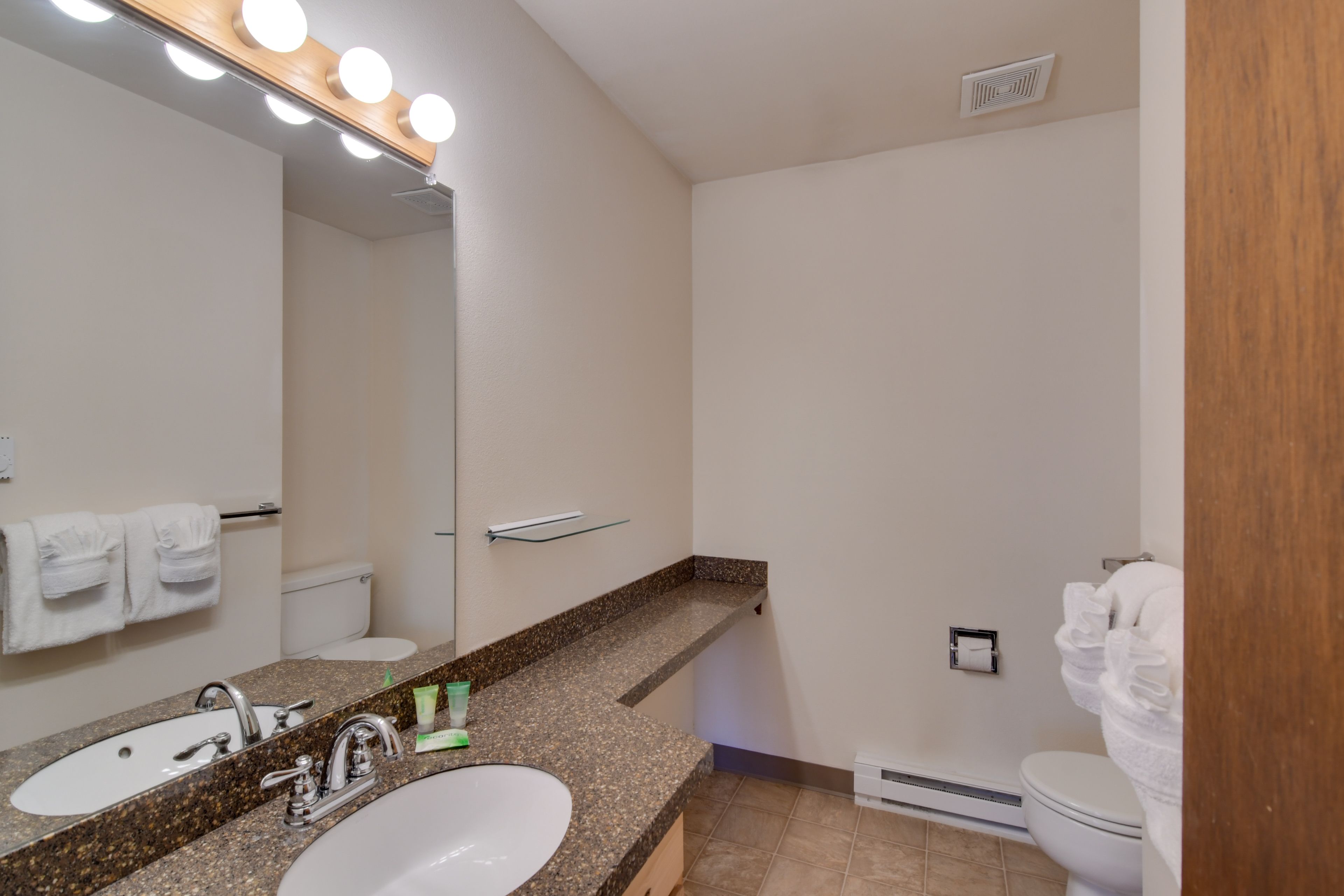 Half Bathroom | Main Level