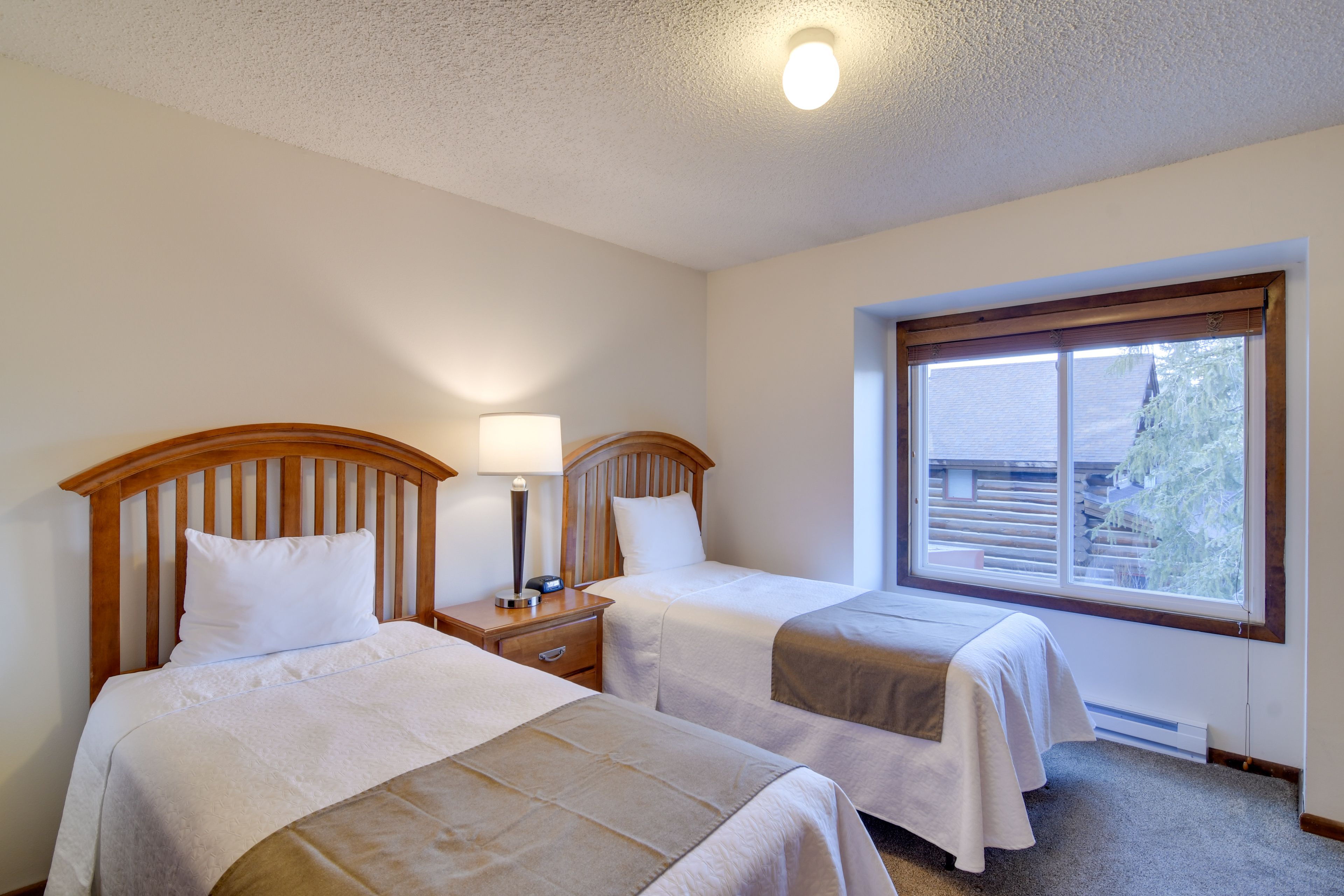 Bedroom 2 | 2 Twin Beds | Upper Level