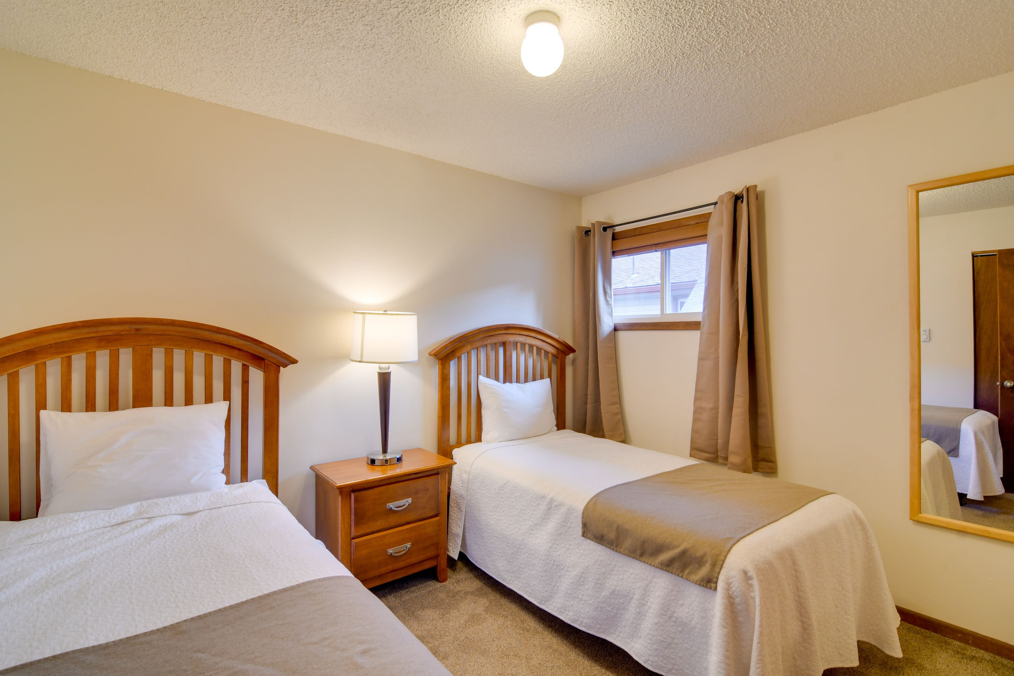 Bedroom 3 | 2 Twin Beds | Upper Level