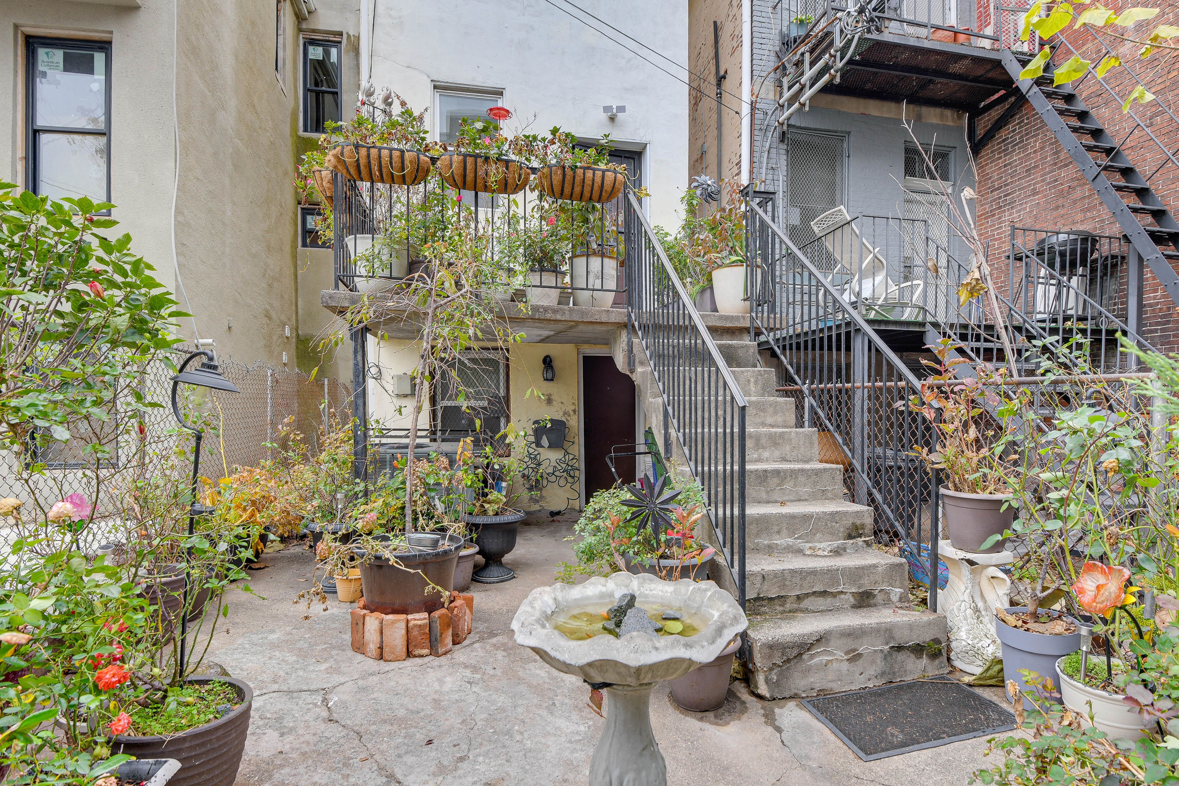 Multi-Level Private Garden