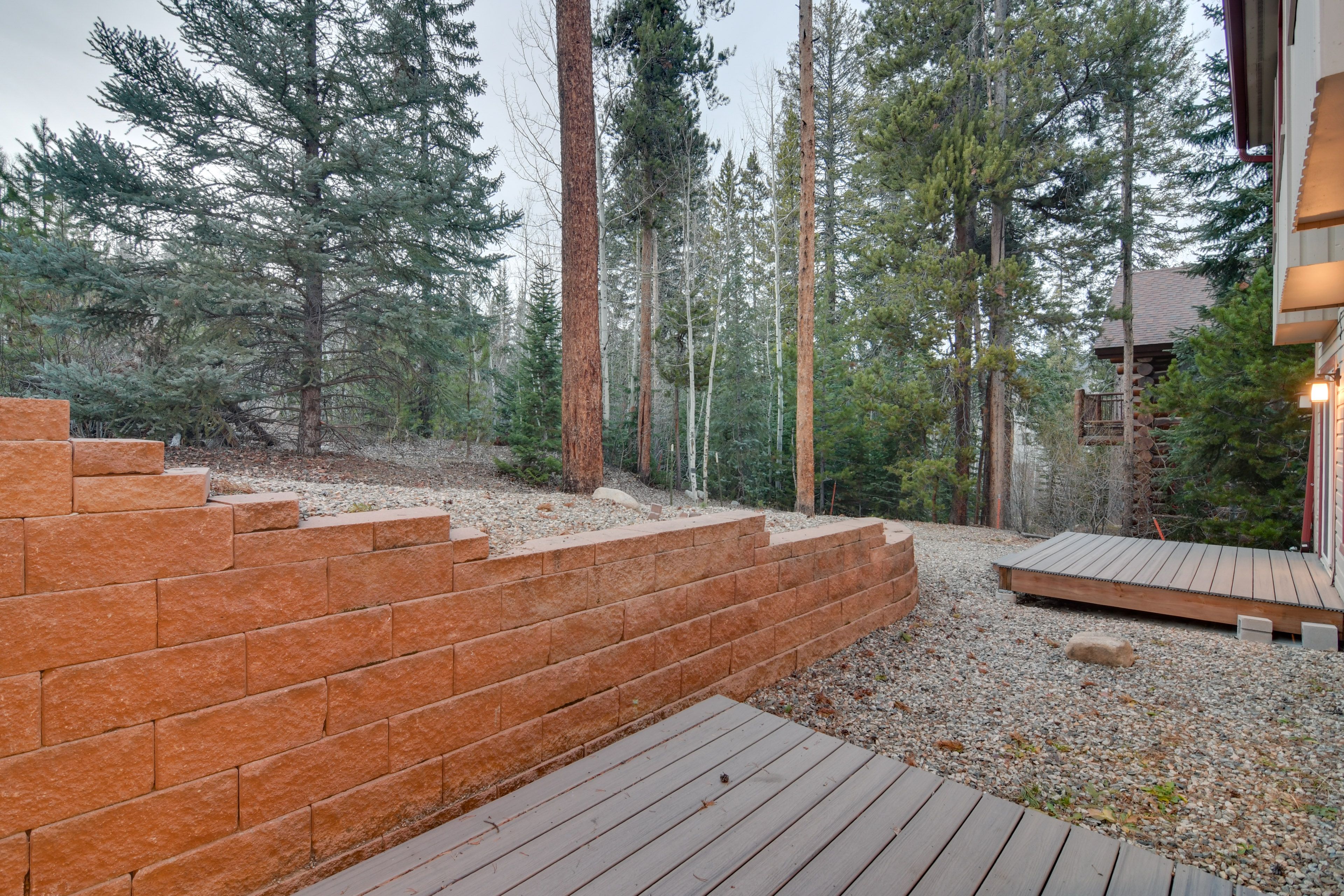 Small Deck | Woodland View