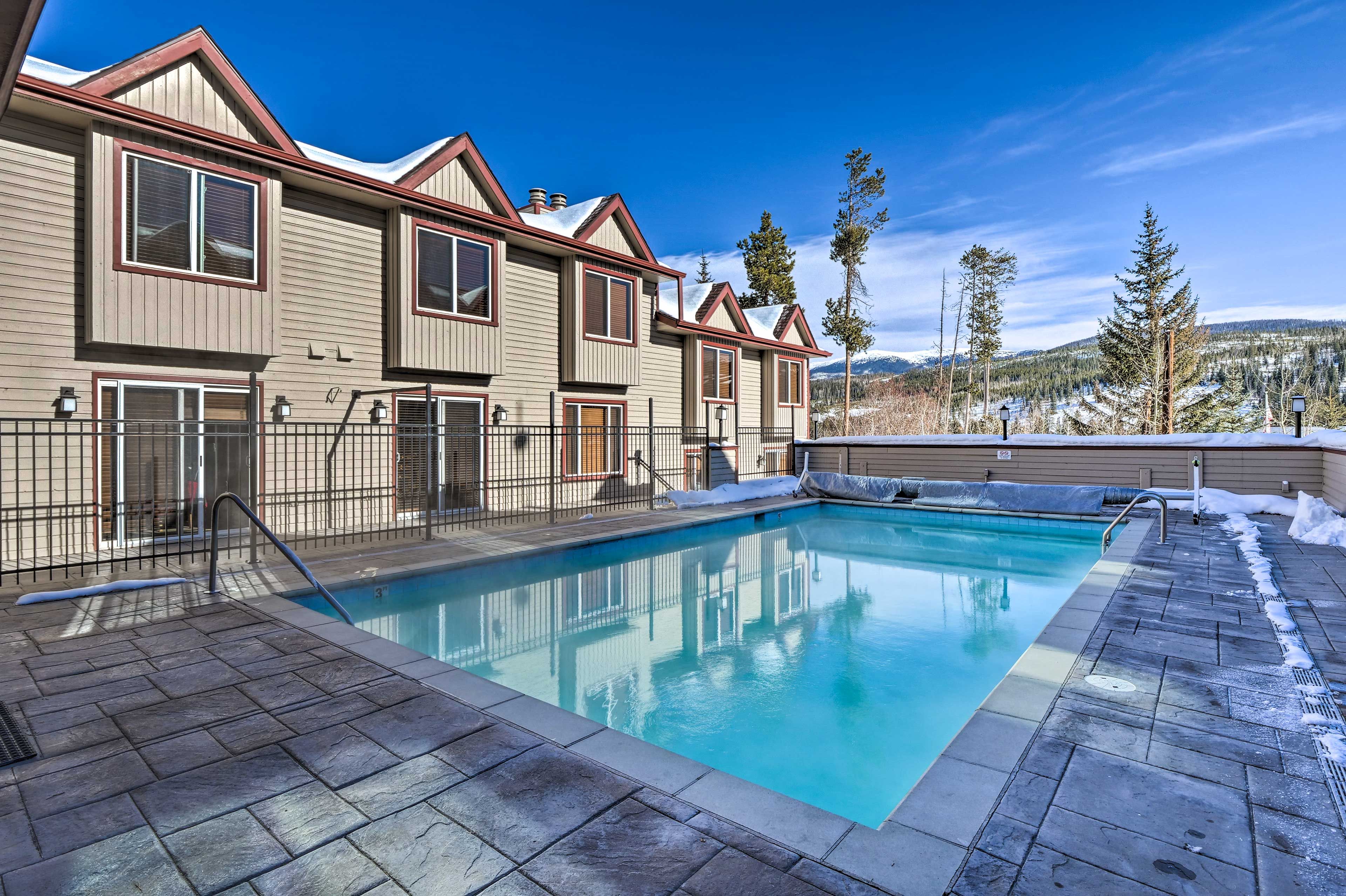 Lions Gate Pines Lodge | Community Amenities