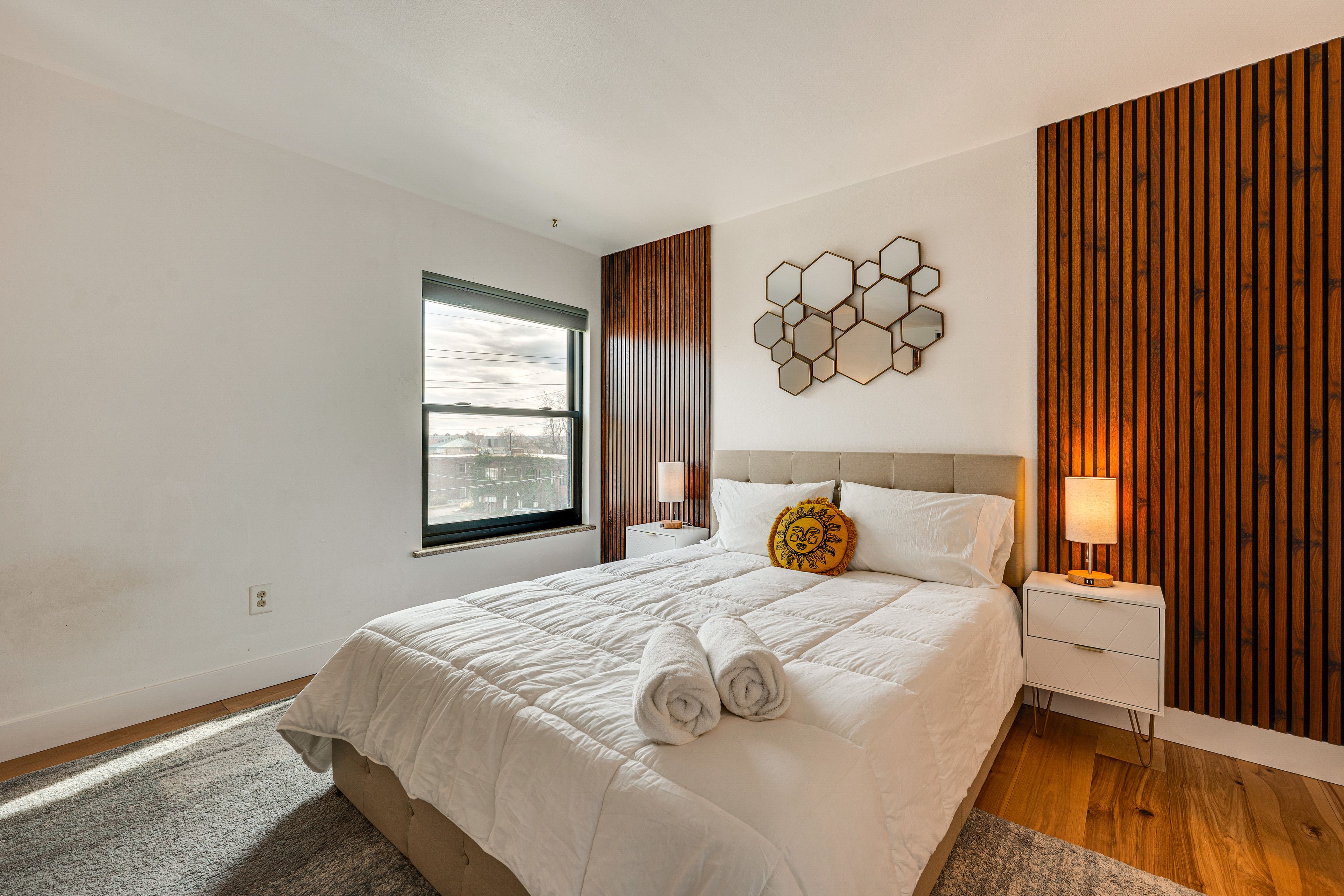 Bedroom 1 | Queen Bed | En-Suite Bathroom