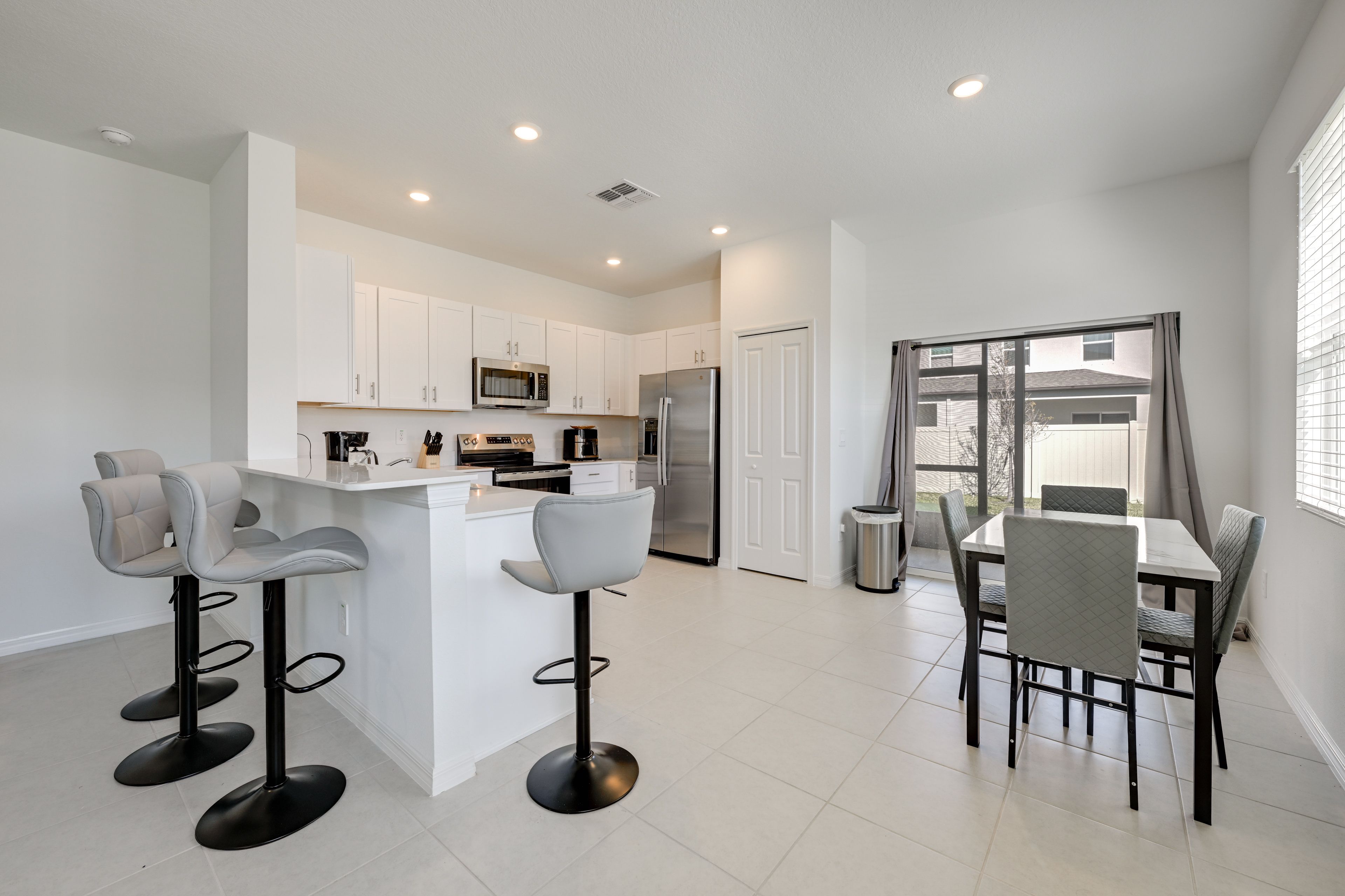 Dining Area | 1st Floor