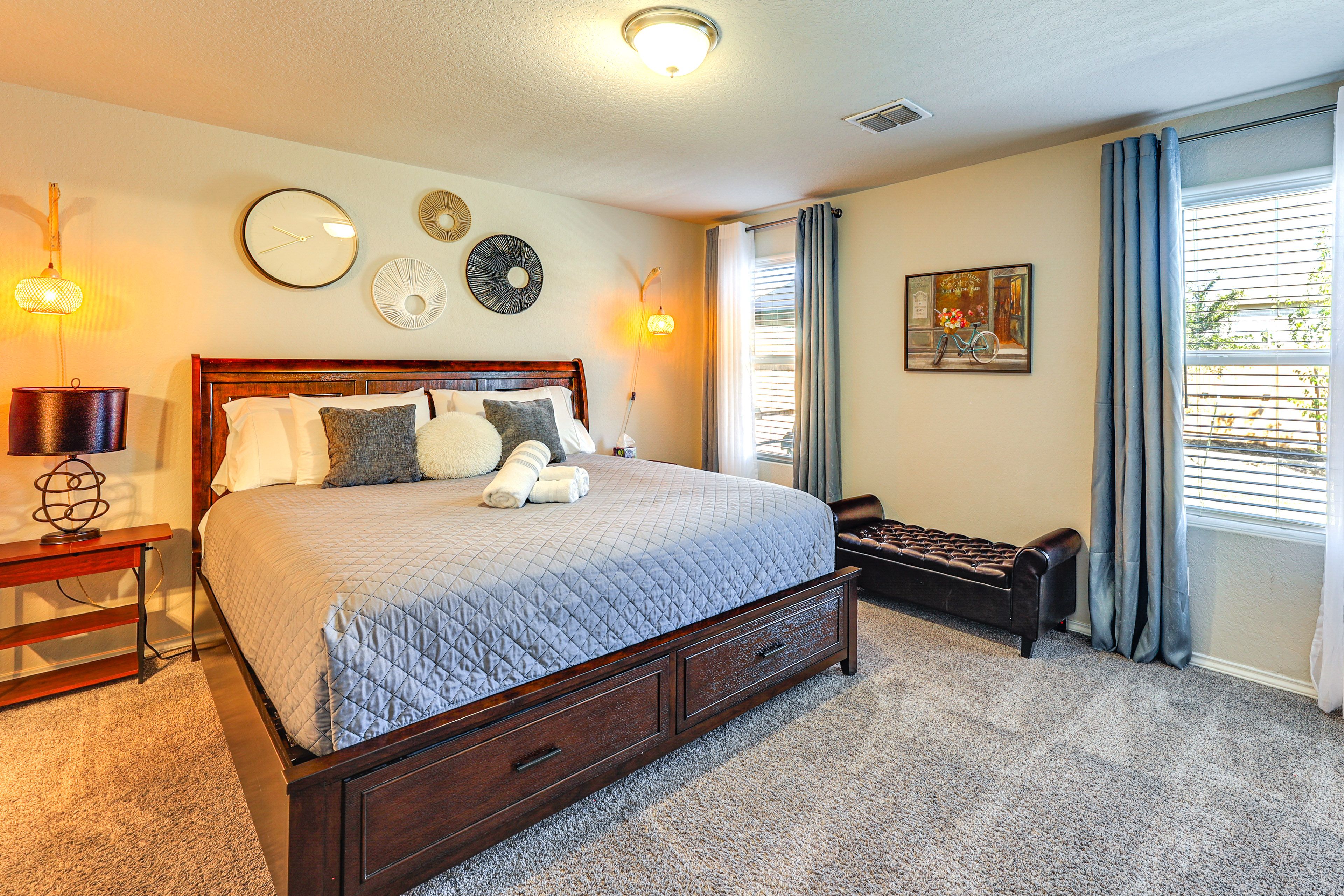 Bedroom 1 | King Bed | 1st Floor