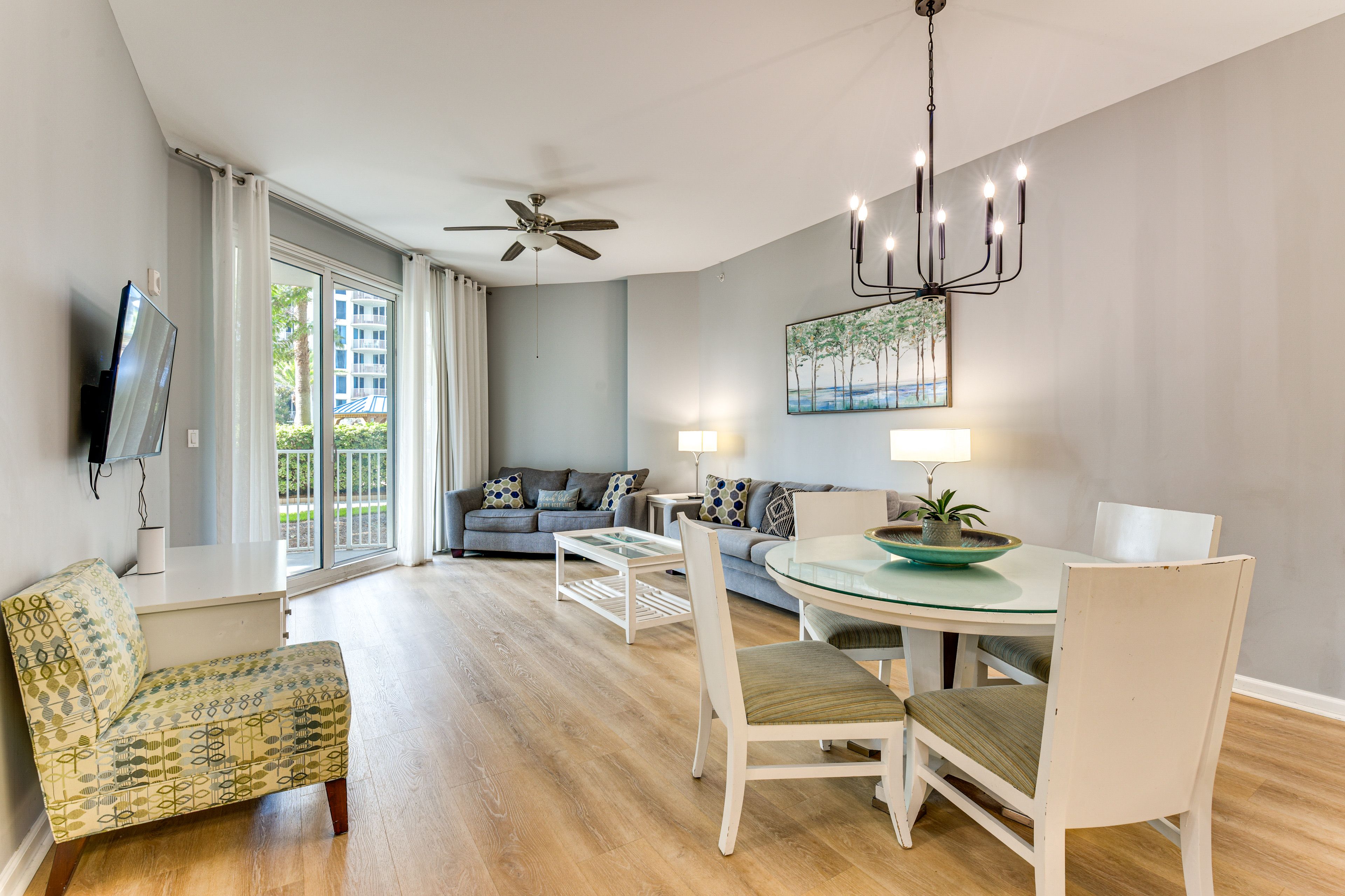 Destin Vacation Rental | 2BR | 2BA | 970 Sq Ft | Step-Free Access